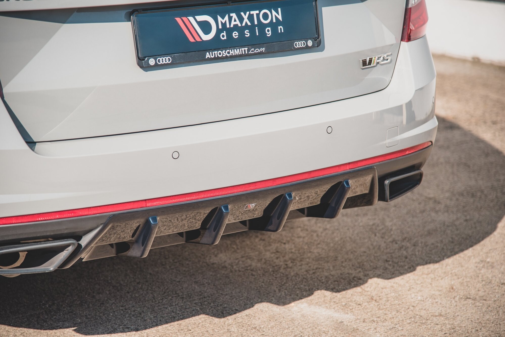 Maxton Design Diffusor Heck Ansatz V.1 für Skoda Octavia RS Mk3 / Mk3 FL Hatchback / Kombi schwarz Hochglanz Maxton Design Diffusor Heck Ansatz V.1 für Skoda Octavia RS Mk3 / Mk3 FL Hatchback / Kombi schwarz Hochglanz