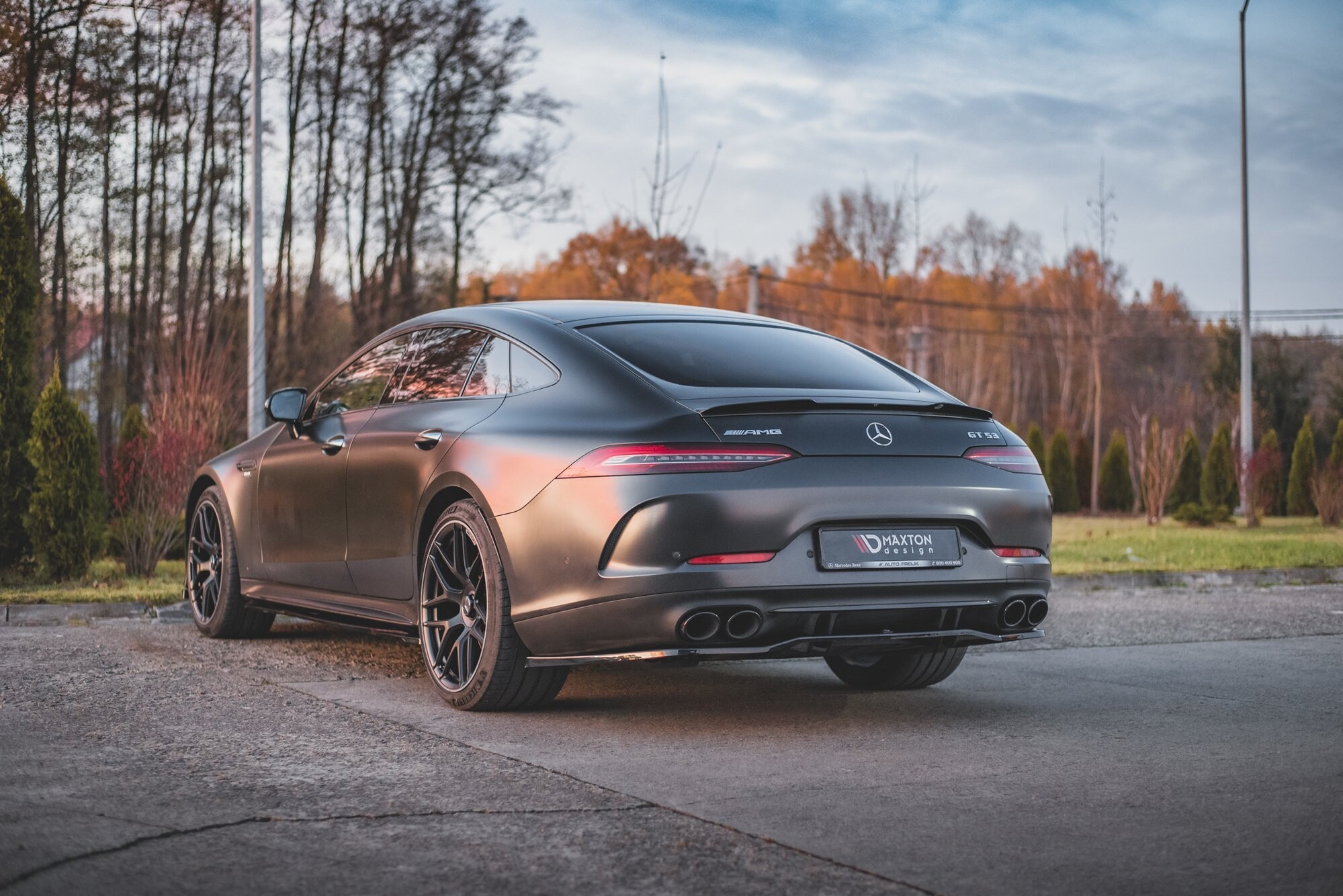 Maxton Design Mittlerer Diffusor Heck Ansatz DTM Look für Mercedes-AMG 53 4 Door Coupe schwarz Hochglanz Maxton Design Mittlerer Diffusor Heck Ansatz DTM Look für Mercedes-AMG 53 4 Door Coupe schwarz Hochglanz