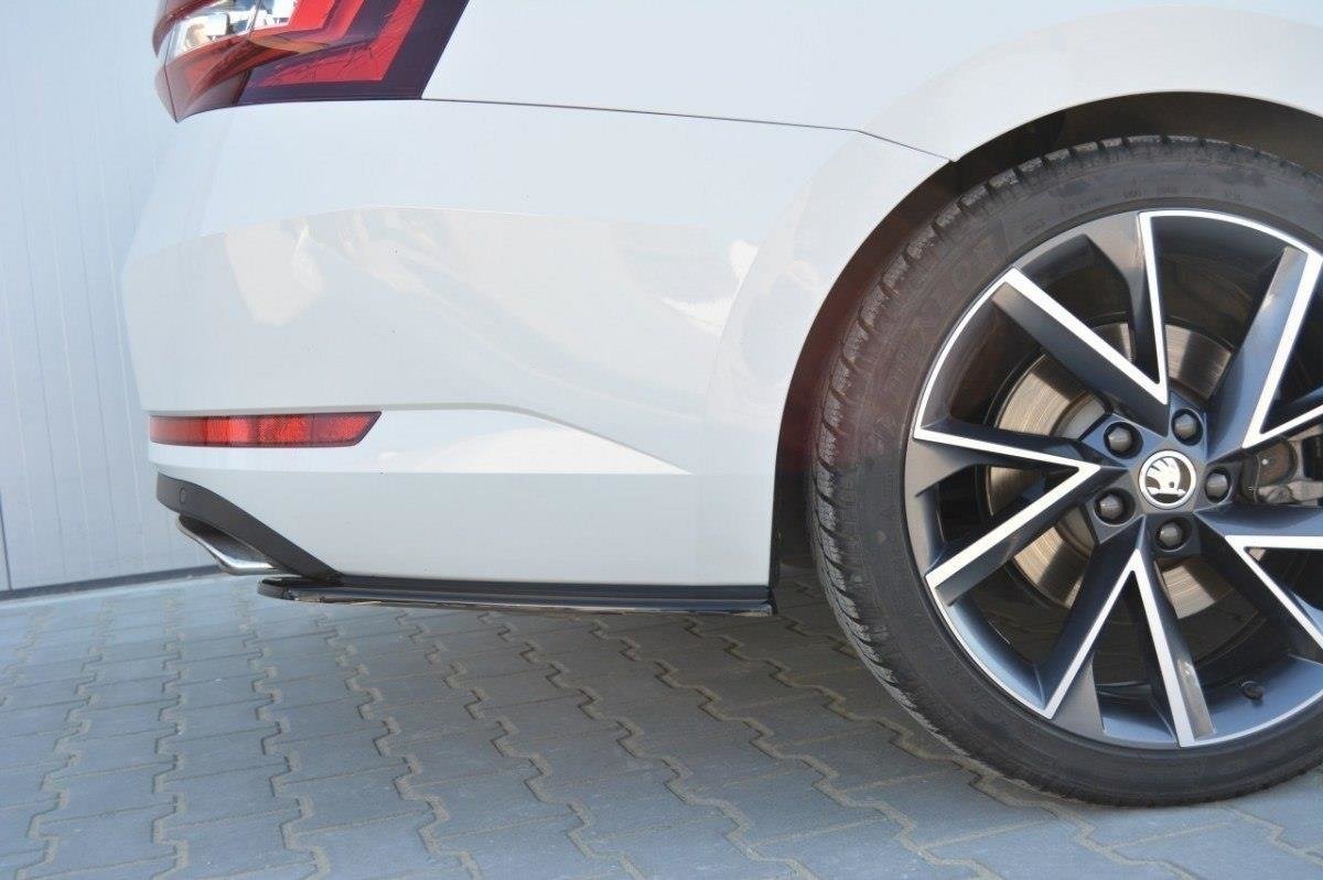 Maxton Design Heck Ansatz Flaps Diffusor für Skoda Superb Mk3 Hatchback / Kombi schwarz Hochglanz Maxton Design Heck Ansatz Flaps Diffusor für Skoda Superb Mk3 Hatchback / Kombi schwarz Hochglanz