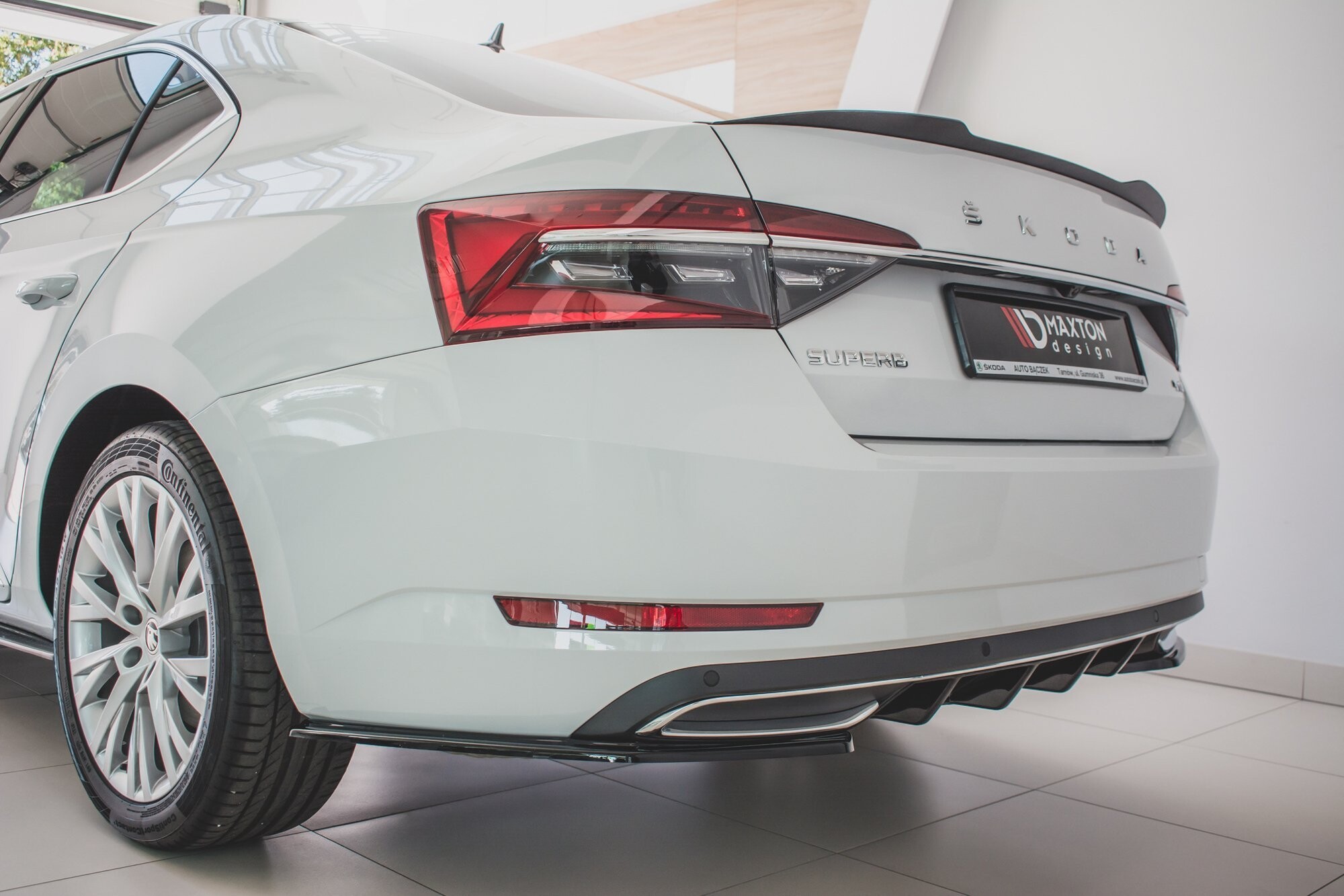 Maxton Design Heck Ansatz Flaps Diffusor für Skoda Superb Mk3 FL Hatchback / Kombi schwarz Hochglanz Maxton Design Heck Ansatz Flaps Diffusor für Skoda Superb Mk3 FL Hatchback / Kombi schwarz Hochglanz