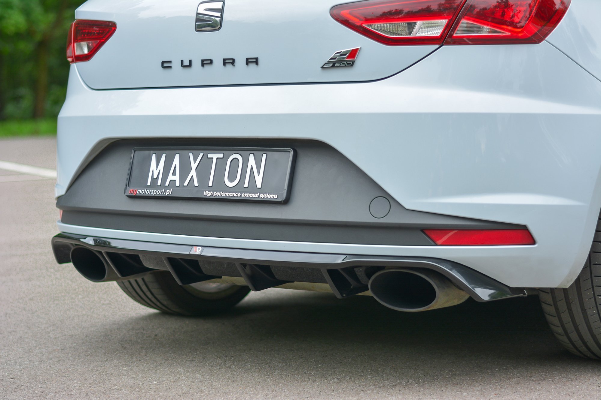 Maxton Design Diffusor Heck Ansatz für Seat Leon III Cupra schwarz Hochglanz Maxton Design Diffusor Heck Ansatz für Seat Leon III Cupra schwarz Hochglanz