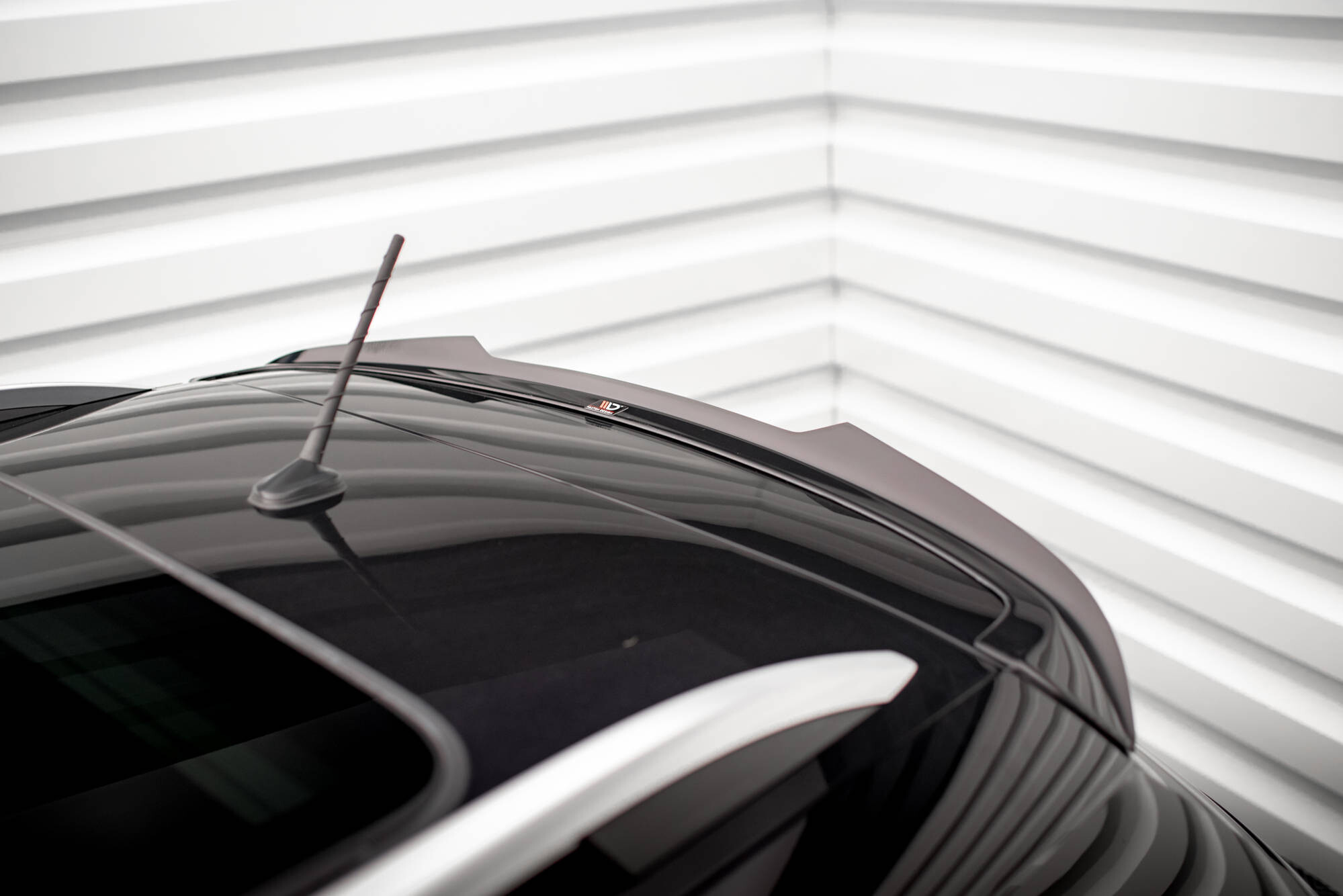 Maxton Design Spoiler CAP für Seat Ateca Mk1 schwarz Hochglanz Maxton Design Spoiler CAP für Seat Ateca Mk1 schwarz Hochglanz