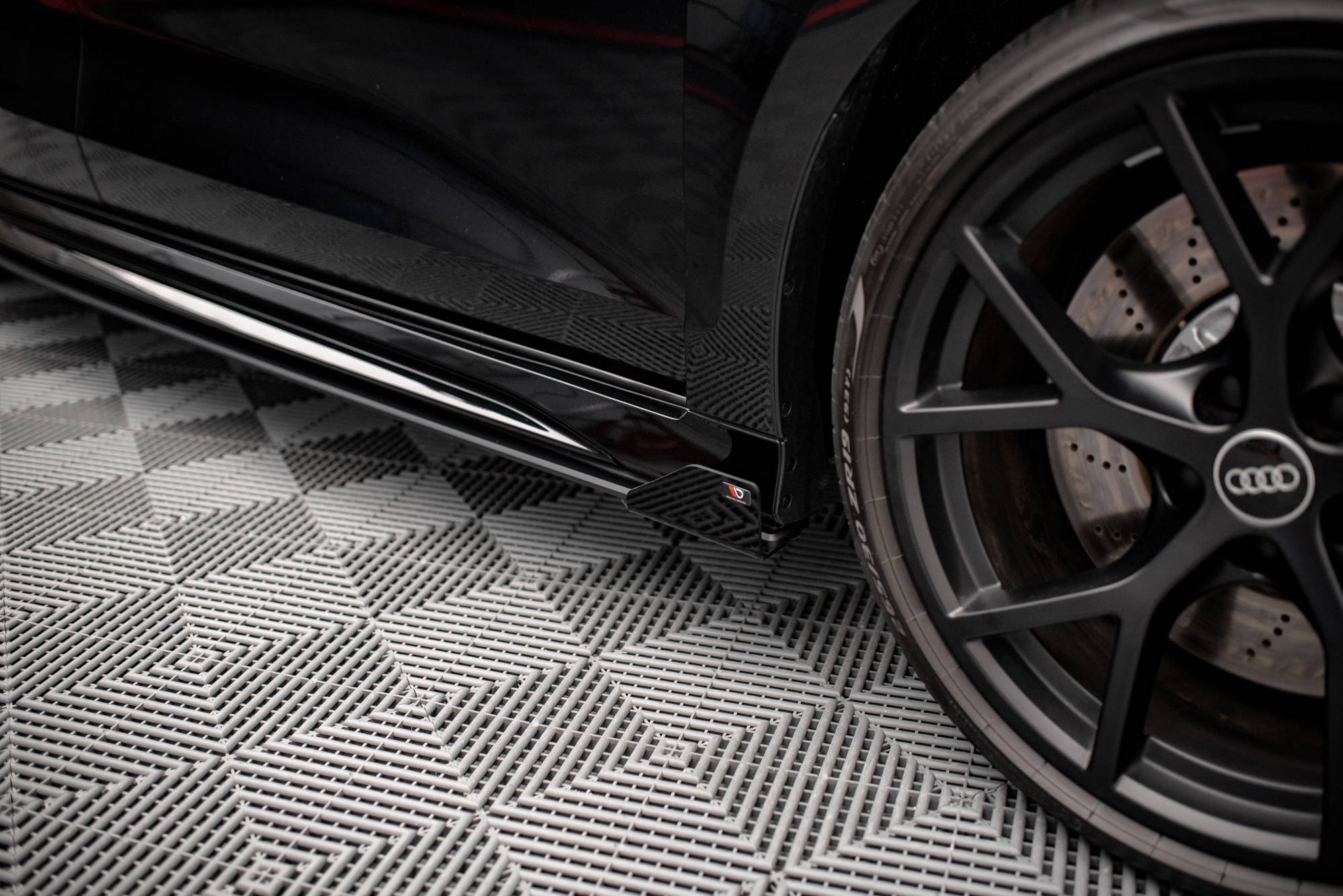 Maxton Design Side Flaps Audi RS3 Sportback 8Y schwarz Hochglanz