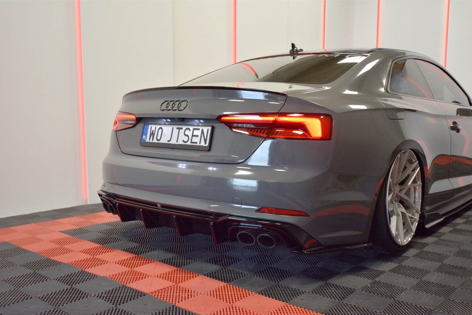 Maxton Design Diffusor Heck Ansatz für Audi S5 F5 Coupe / Sportback schwarz Hochglanz