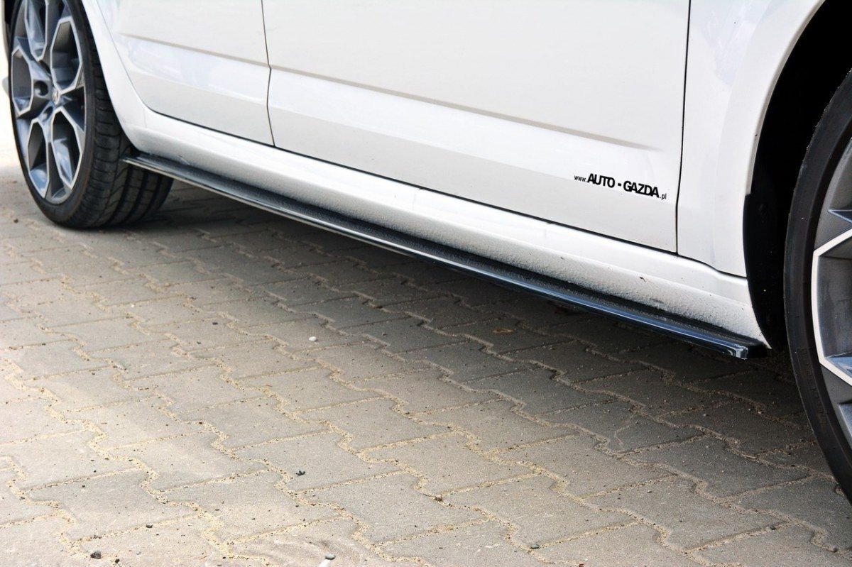 Maxton Design Seitenschweller Ansatz für Skoda Octavia RS Mk3 / Mk3 FL Hatchback / Kombi schwarz Hochglanz Maxton Design Seitenschweller Ansatz für Skoda Octavia RS Mk3 / Mk3 FL Hatchback / Kombi schwarz Hochglanz