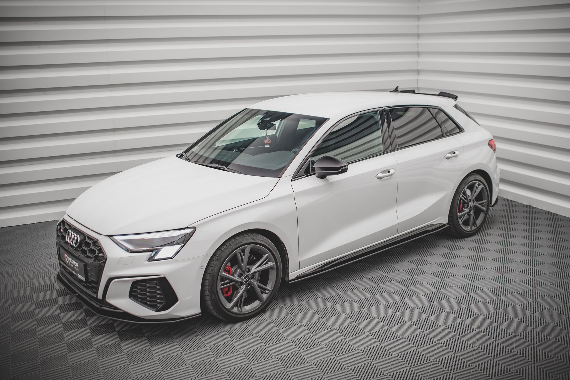 Maxton Design Street Pro Seitenschweller Ansatz für Audi S3 / A3 S-Line 8Y