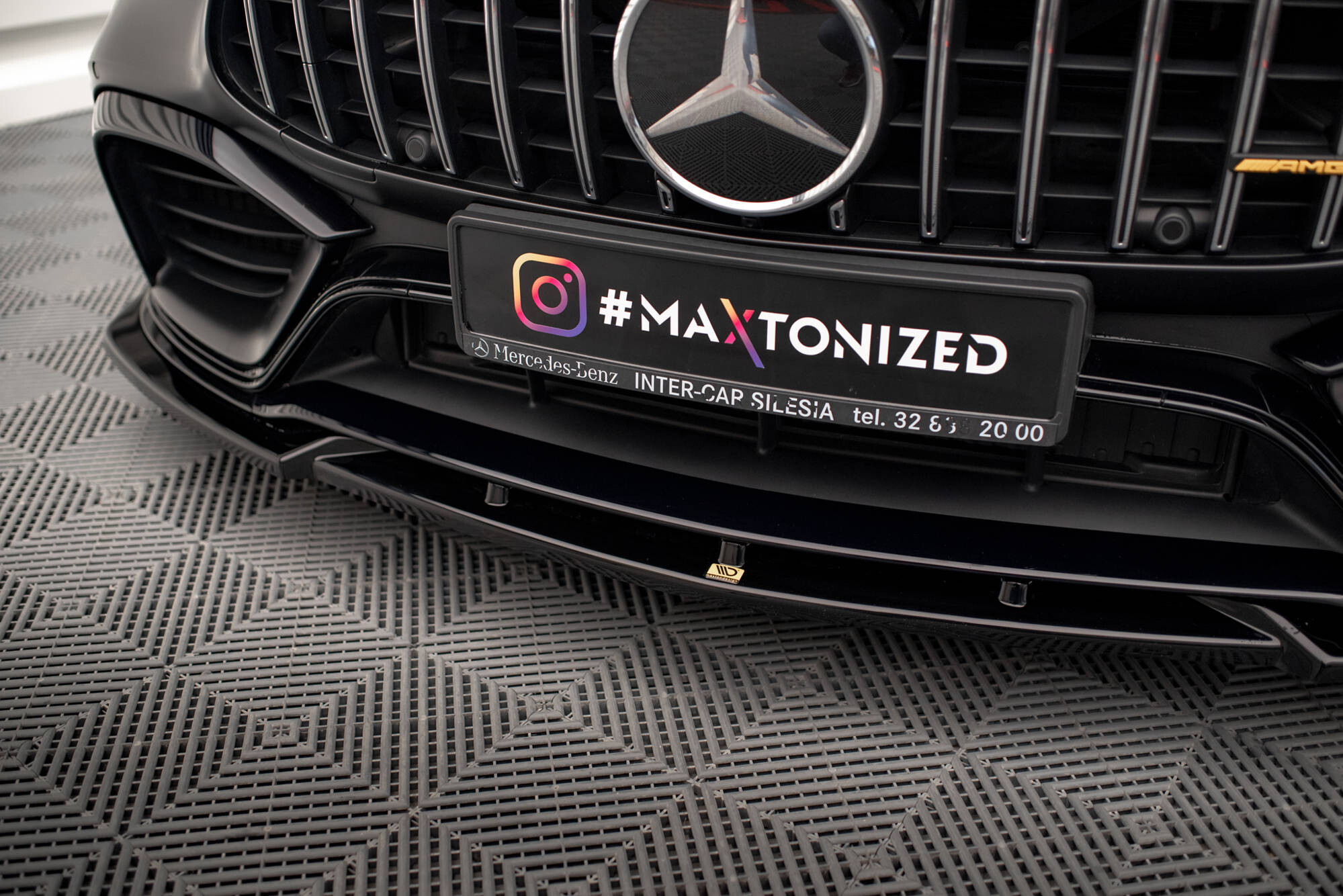 Maxton Design Front Ansatz V.3 für Mercedes-AMG GT 63S 4-Door Coupe Aero schwarz Hochglanz Maxton Design Front Ansatz V.3 für Mercedes-AMG GT 63S 4-Door Coupe Aero schwarz Hochglanz