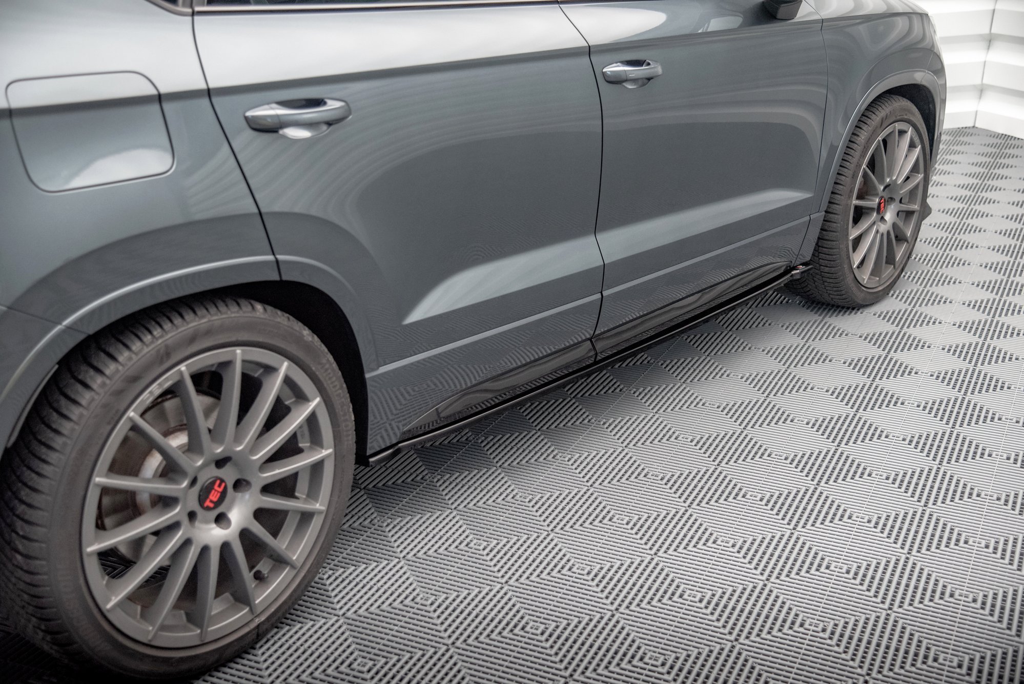 Maxton Design Seitenschweller Ansatz für Cupra Ateca schwarz Hochglanz Maxton Design Seitenschweller Ansatz für Cupra Ateca schwarz Hochglanz