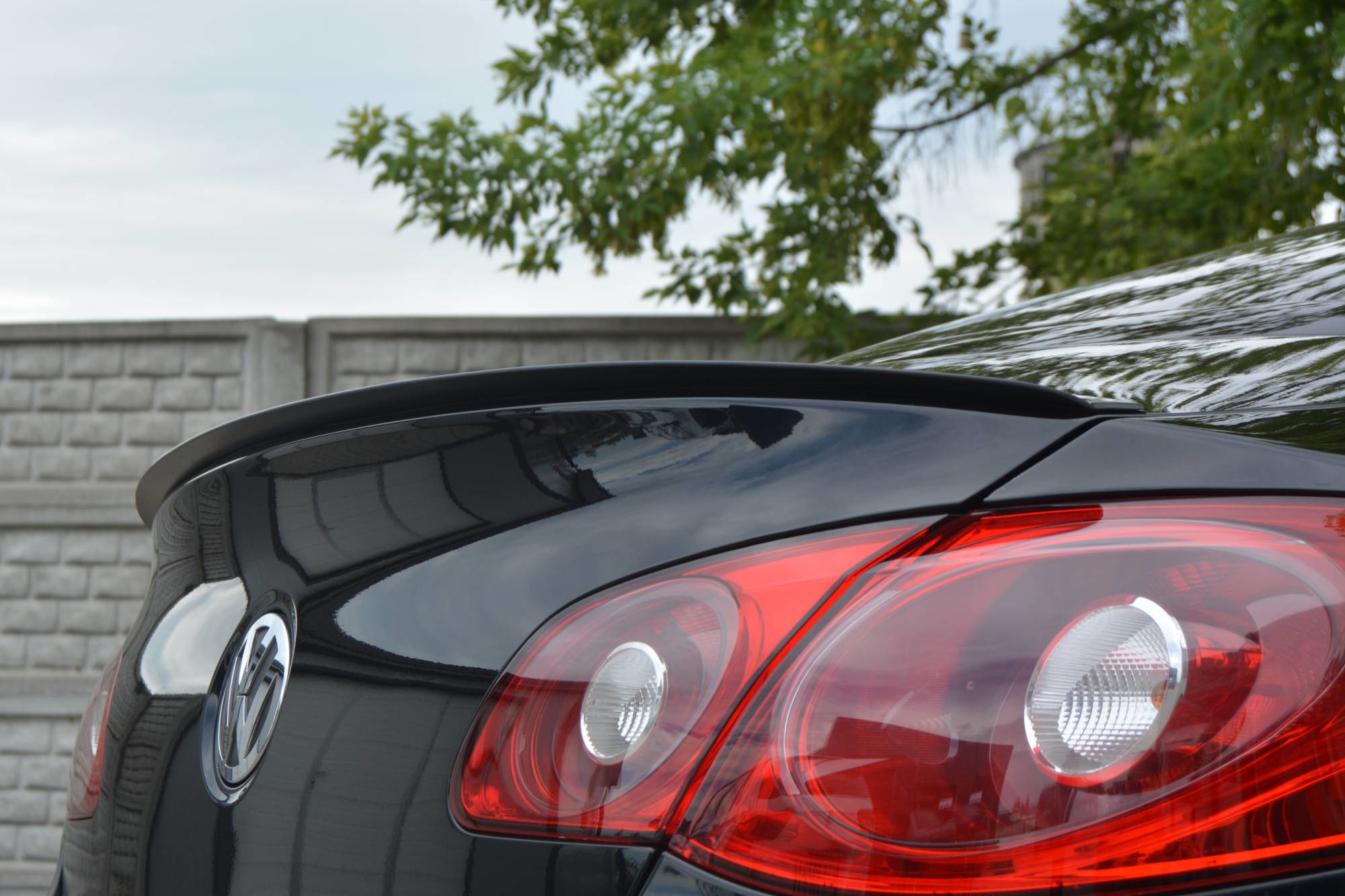 Maxton Design Spoiler CAP für VW Passat CC R36 RLINE schwarz Hochglanz Maxton Design Spoiler CAP für VW Passat CC R36 RLINE schwarz Hochglanz