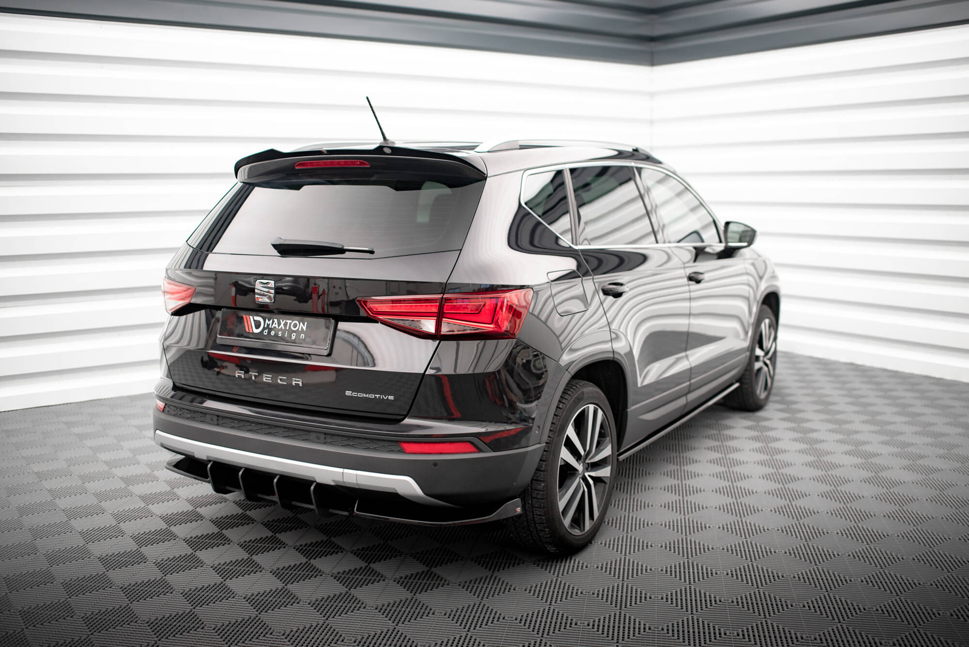 Maxton Design Heck Ansatz Flaps Diffusor für Seat Ateca Mk1 schwarz Hochglanz Maxton Design Heck Ansatz Flaps Diffusor für Seat Ateca Mk1 schwarz Hochglanz
