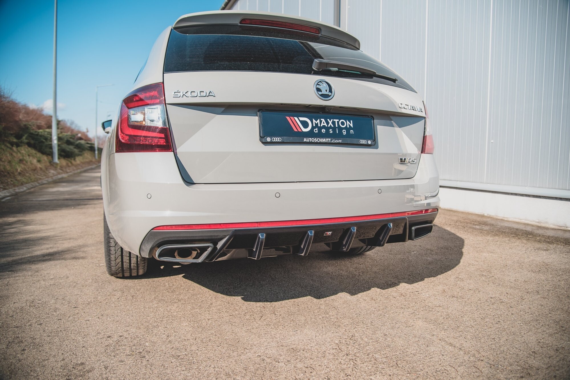 Maxton Design Diffusor Heck Ansatz V.1 für Skoda Octavia RS Mk3 / Mk3 FL Hatchback / Kombi schwarz Hochglanz Maxton Design Diffusor Heck Ansatz V.1 für Skoda Octavia RS Mk3 / Mk3 FL Hatchback / Kombi schwarz Hochglanz