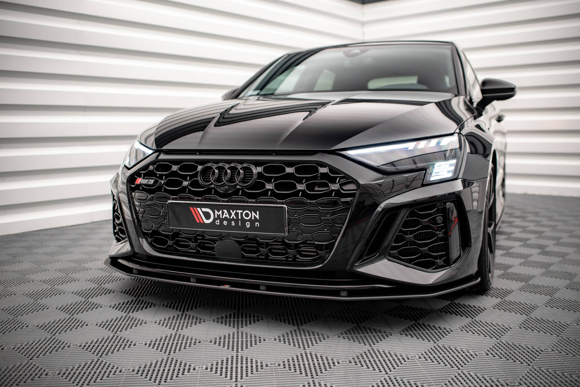 Maxton Design Street Pro Front Ansatz für für Audi RS3 8Y