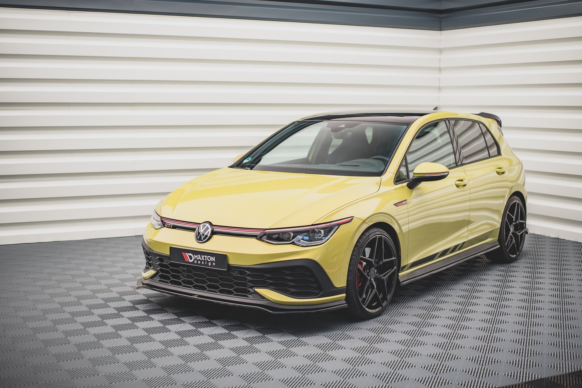 Maxton Design Front Ansatz V.3 für Volkswagen Golf 8 GTI Clubsport schwarz Hochglanz Maxton Design Front Ansatz V.3 für Volkswagen Golf 8 GTI Clubsport schwarz Hochglanz