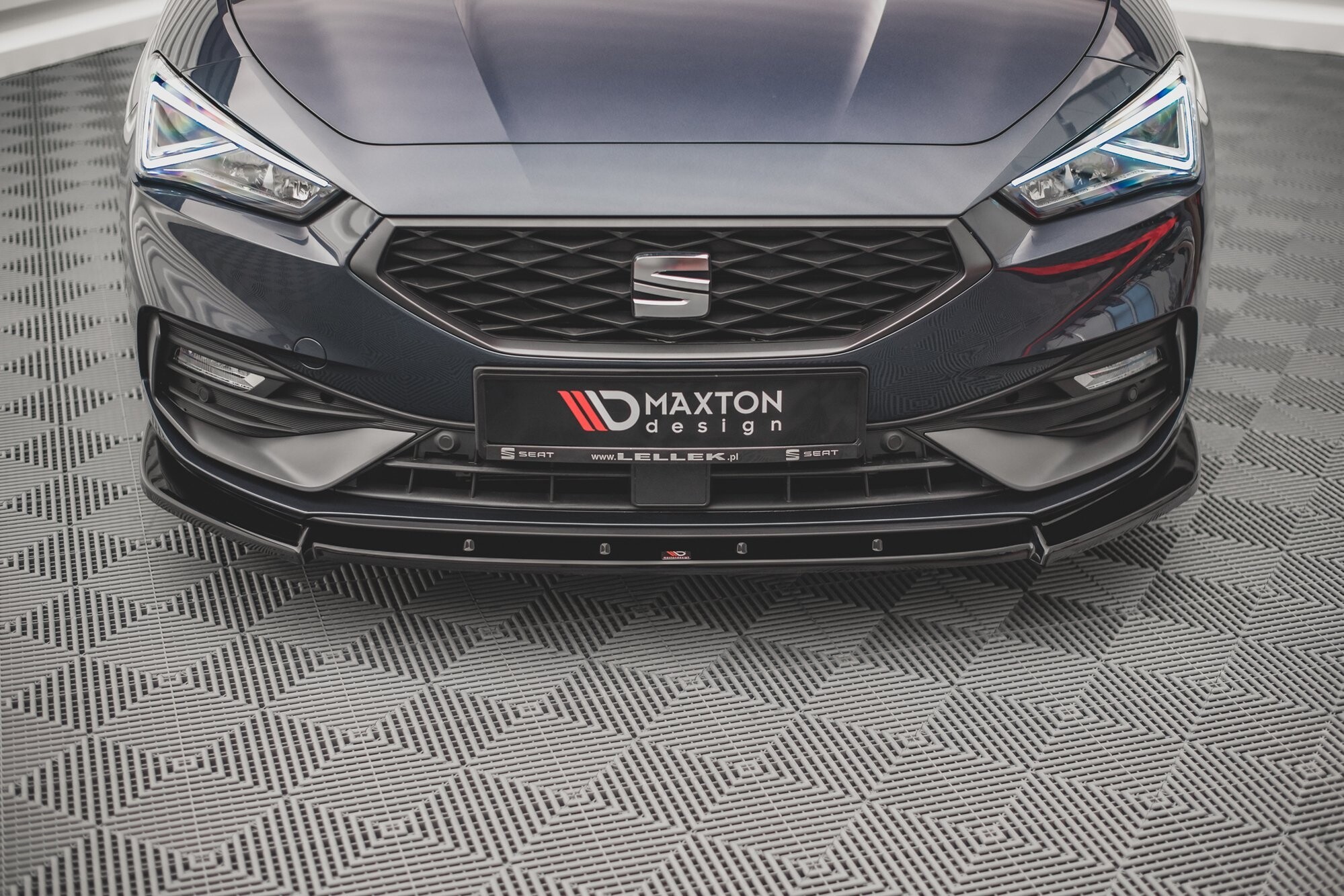 Maxton Design Front Ansatz V.1 für Seat Leon FR Mk4 schwarz Hochglanz Maxton Design Front Ansatz V.1 für Seat Leon FR Mk4 schwarz Hochglanz