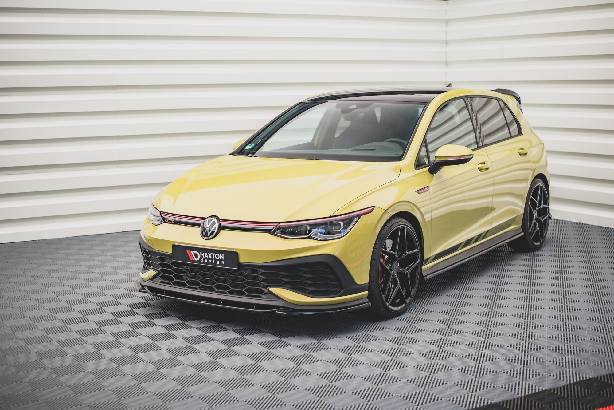 Maxton Design Front Ansatz V.2 für Volkswagen Golf 8 GTI Clubsport schwarz Hochglanz Maxton Design Front Ansatz V.2 für Volkswagen Golf 8 GTI Clubsport schwarz Hochglanz