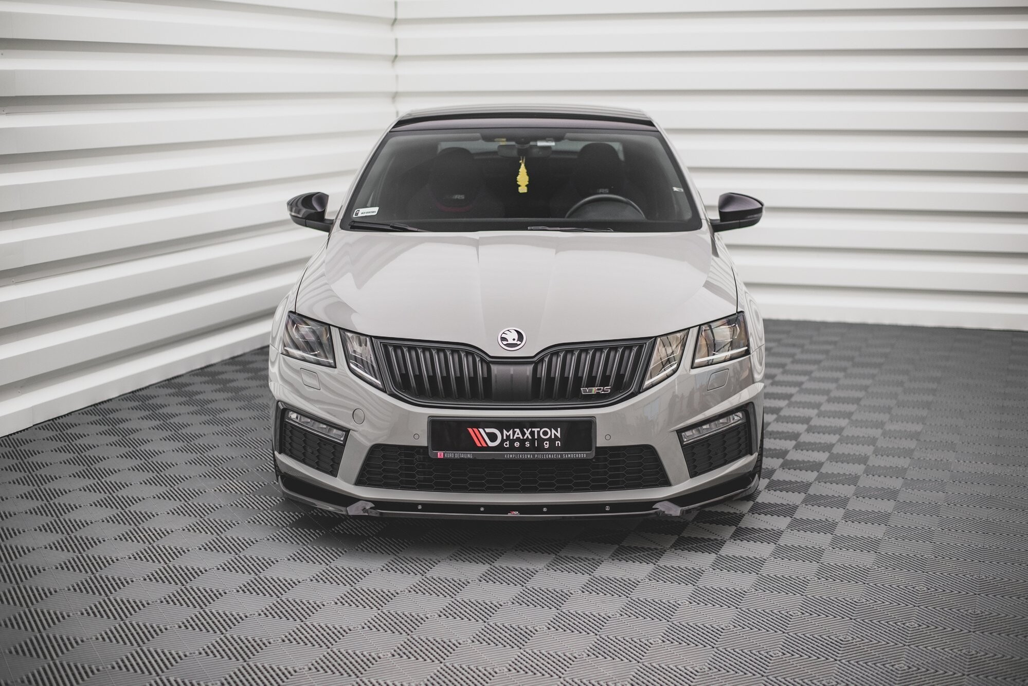 Maxton Design Front Ansatz V.2 für Skoda Octavia RS Mk3 Facelift schwarz Hochglanz