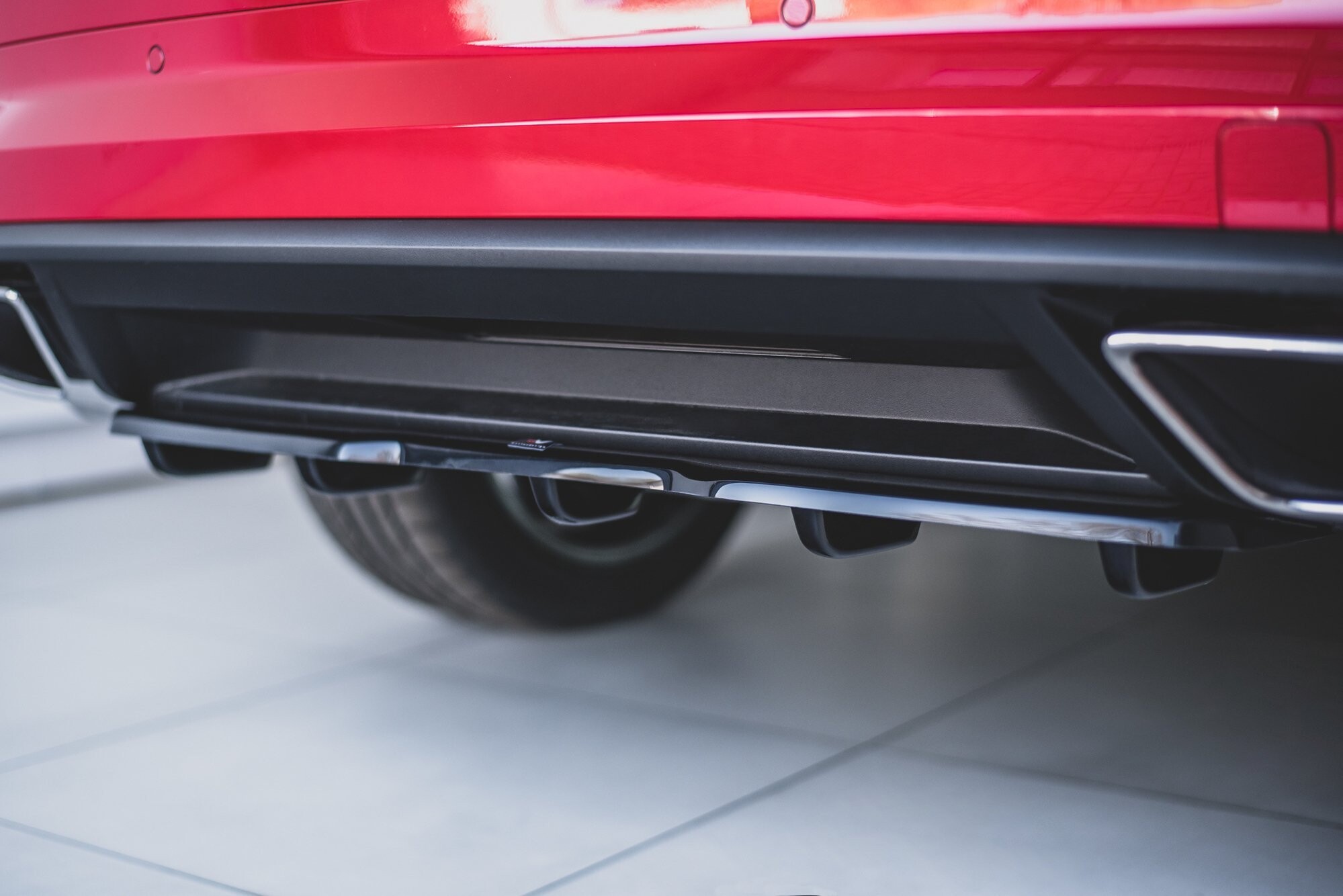 Maxton Design Mittlerer Diffusor Heck Ansatz DTM Look für Skoda Kodiaq RS schwarz Hochglanz Maxton Design Mittlerer Diffusor Heck Ansatz DTM Look für Skoda Kodiaq RS schwarz Hochglanz