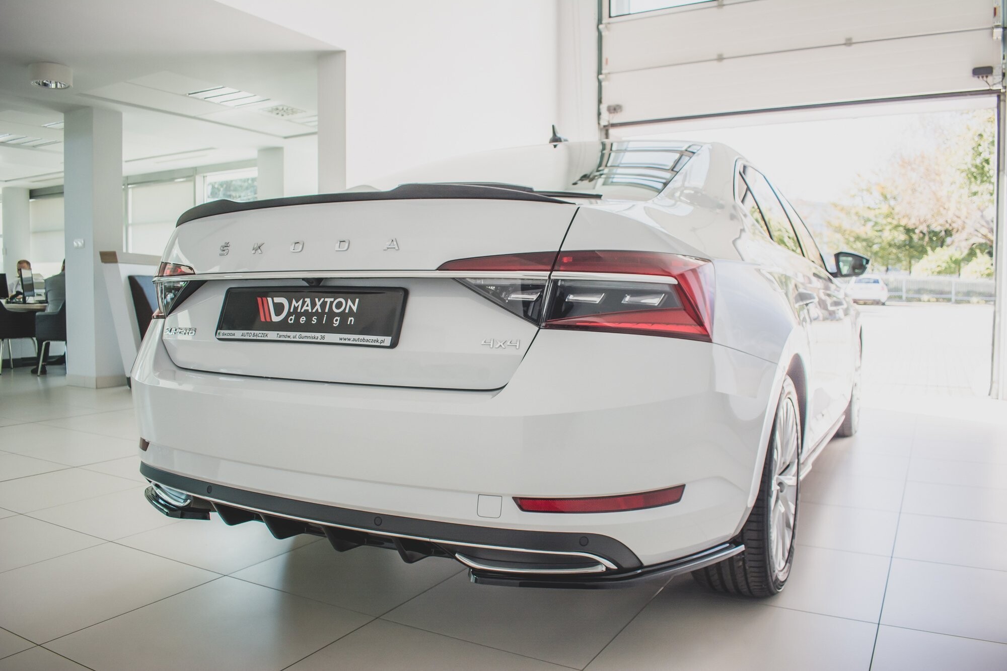 Maxton Design Spoiler CAP V.2 für Skoda Superb Mk3 / Mk3 FL Hatchback schwarz Hochglanz Maxton Design Spoiler CAP V.2 für Skoda Superb Mk3 / Mk3 FL Hatchback schwarz Hochglanz