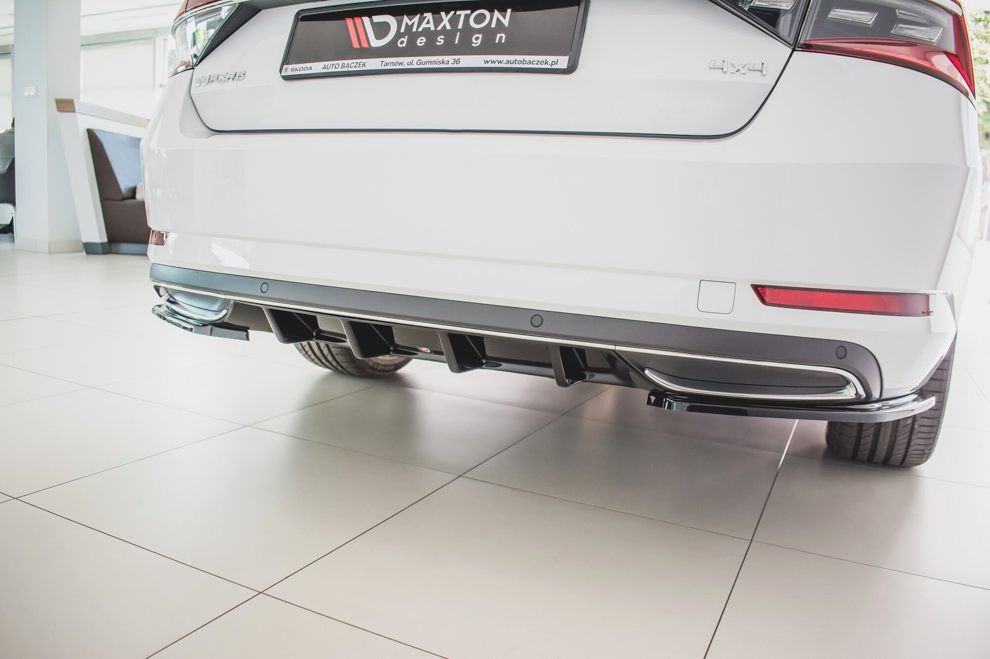 Maxton Design Diffusor Heck Ansatz für Skoda Superb Mk3 FL schwarz Hochglanz Maxton Design Diffusor Heck Ansatz für Skoda Superb Mk3 FL schwarz Hochglanz