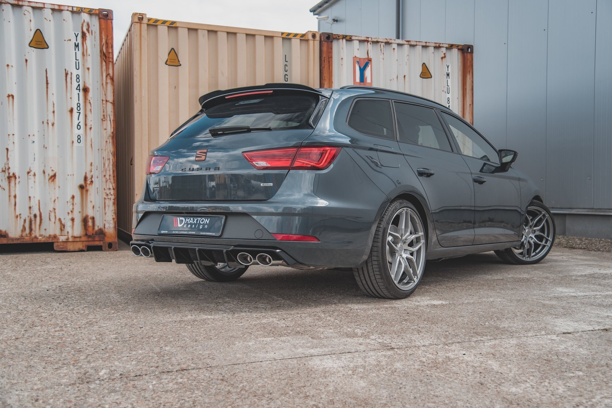Maxton Design Heck Ansatz Diffusor V.3 für Seat Leon Cupra ST Mk3 FL schwarz Hochglanz Maxton Design Heck Ansatz Diffusor V.3 für Seat Leon Cupra ST Mk3 FL schwarz Hochglanz