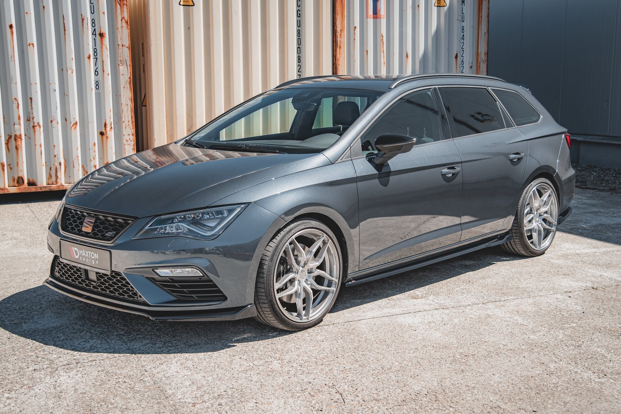 Maxton Design Seitenschweller Ansatz Cup Leisten V.4 für Seat Leon Mk3 Cupra/ FR Facelift schwarz Hochglanz Maxton Design Seitenschweller Ansatz Cup Leisten V.4 für Seat Leon Mk3 Cupra/ FR Facelift schwarz Hochglanz
