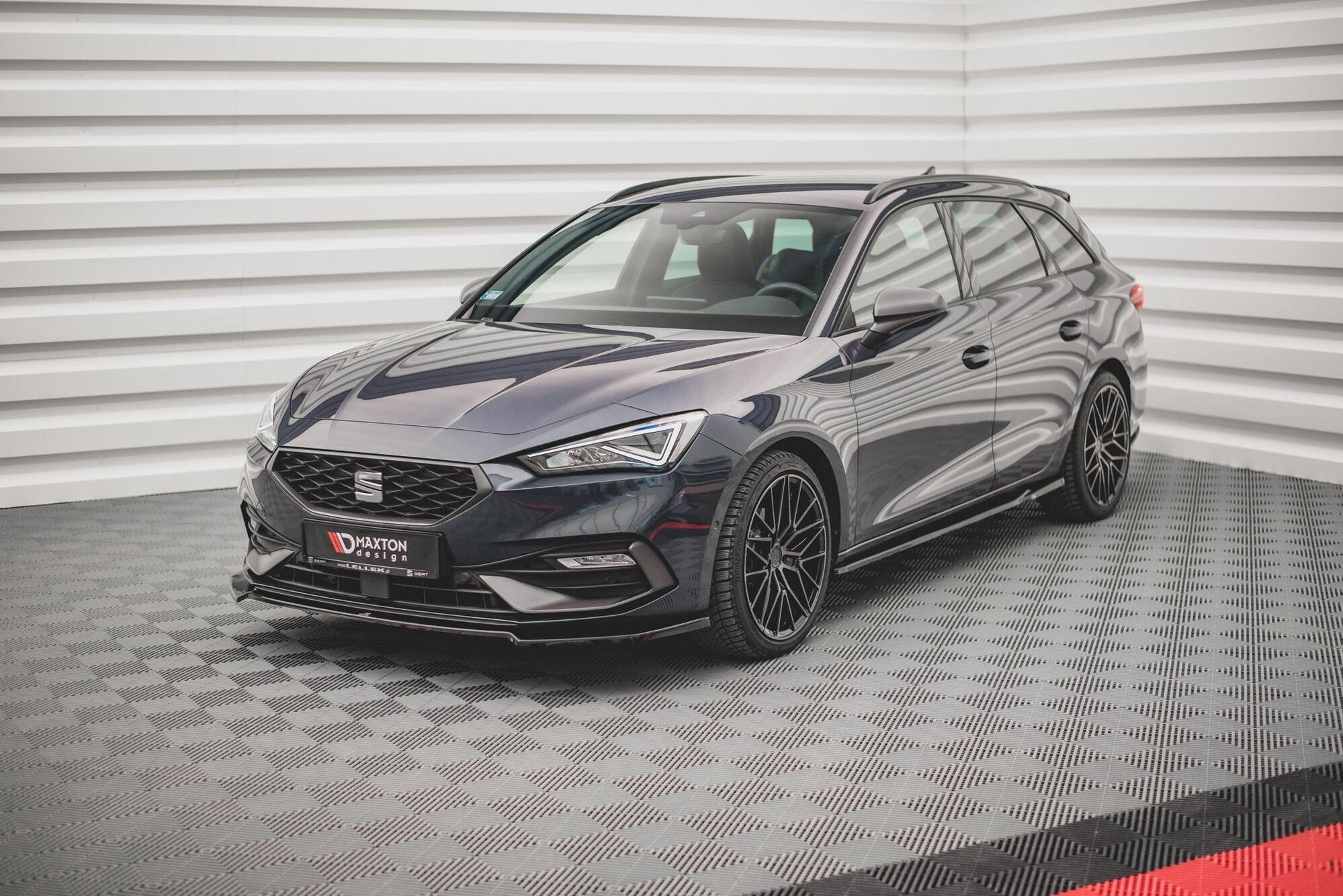 Maxton Design Front Ansatz V.3 für Seat Leon FR Mk4 schwarz Hochglanz Maxton Design Front Ansatz V.3 für Seat Leon FR Mk4 schwarz Hochglanz