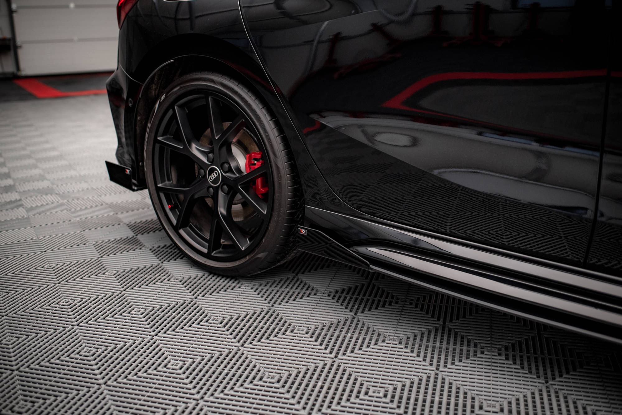 Maxton Design Side Flaps Audi RS3 Sportback 8Y schwarz Hochglanz
