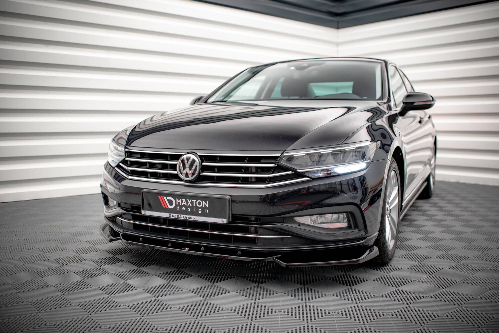 Maxton Design Front Ansatz V.1 für Volkswagen Passat B8 Facelift schwarz Hochglanz Maxton Design Front Ansatz V.1 für Volkswagen Passat B8 Facelift schwarz Hochglanz