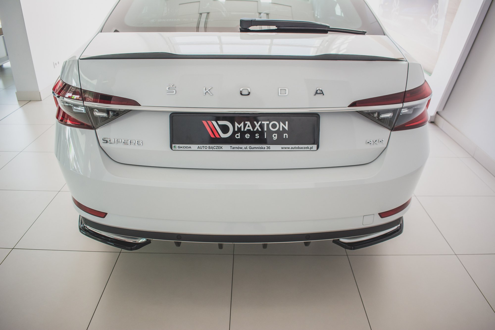 Maxton Design Heck Ansatz Flaps Diffusor für Skoda Superb Mk3 FL Hatchback / Kombi schwarz Hochglanz Maxton Design Heck Ansatz Flaps Diffusor für Skoda Superb Mk3 FL Hatchback / Kombi schwarz Hochglanz