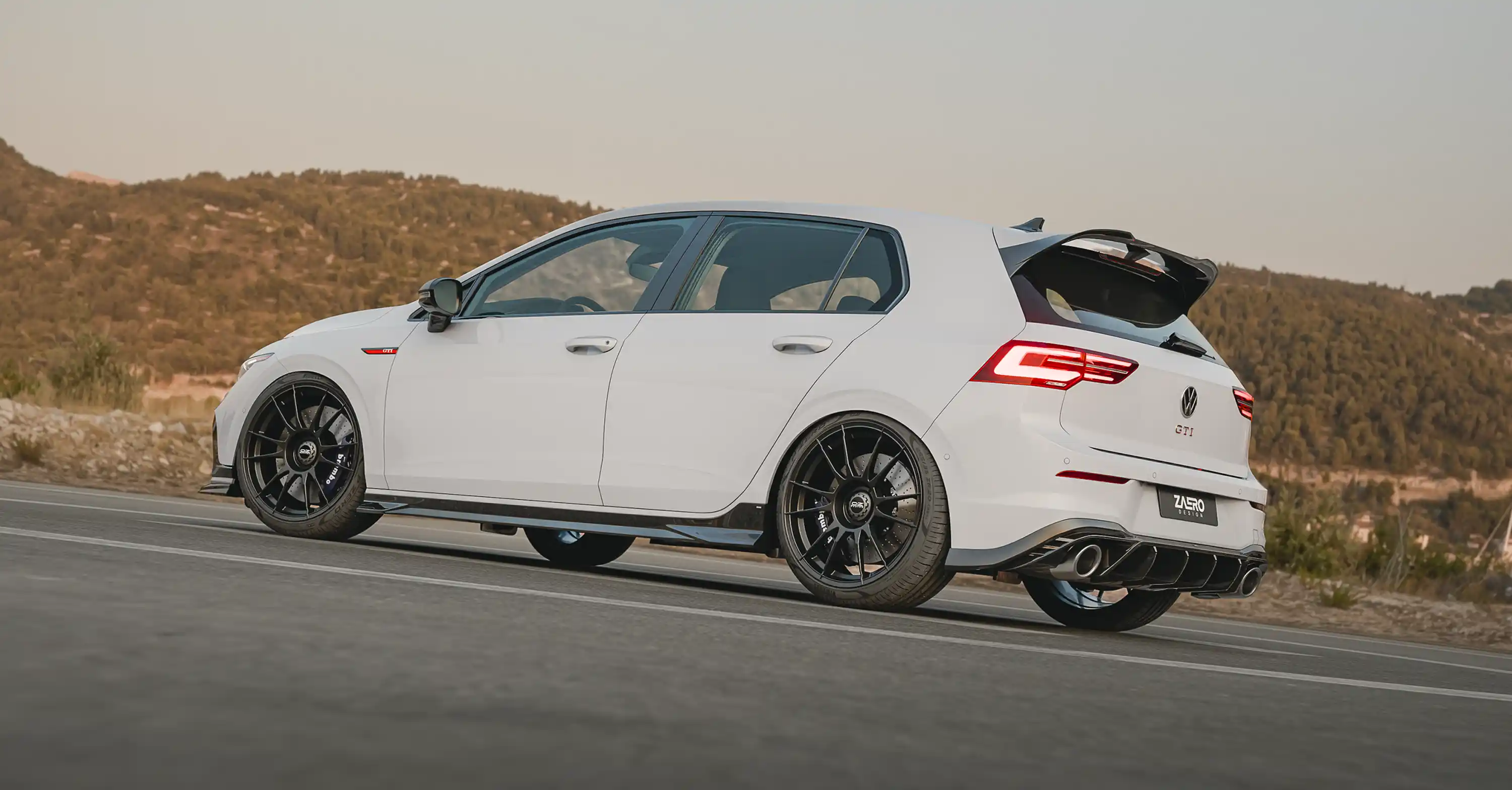 Zaero Design EVO-1 DIFFUSOR FÜR VW GOLF 8 GTI Clubsport