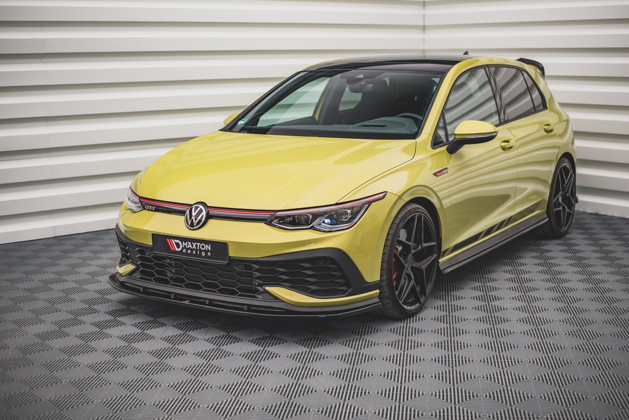 Maxton Design Front Ansatz V.4 für Volkswagen Golf 8 GTI Clubsport schwarz Hochglanz Maxton Design Front Ansatz V.4 für Volkswagen Golf 8 GTI Clubsport schwarz Hochglanz