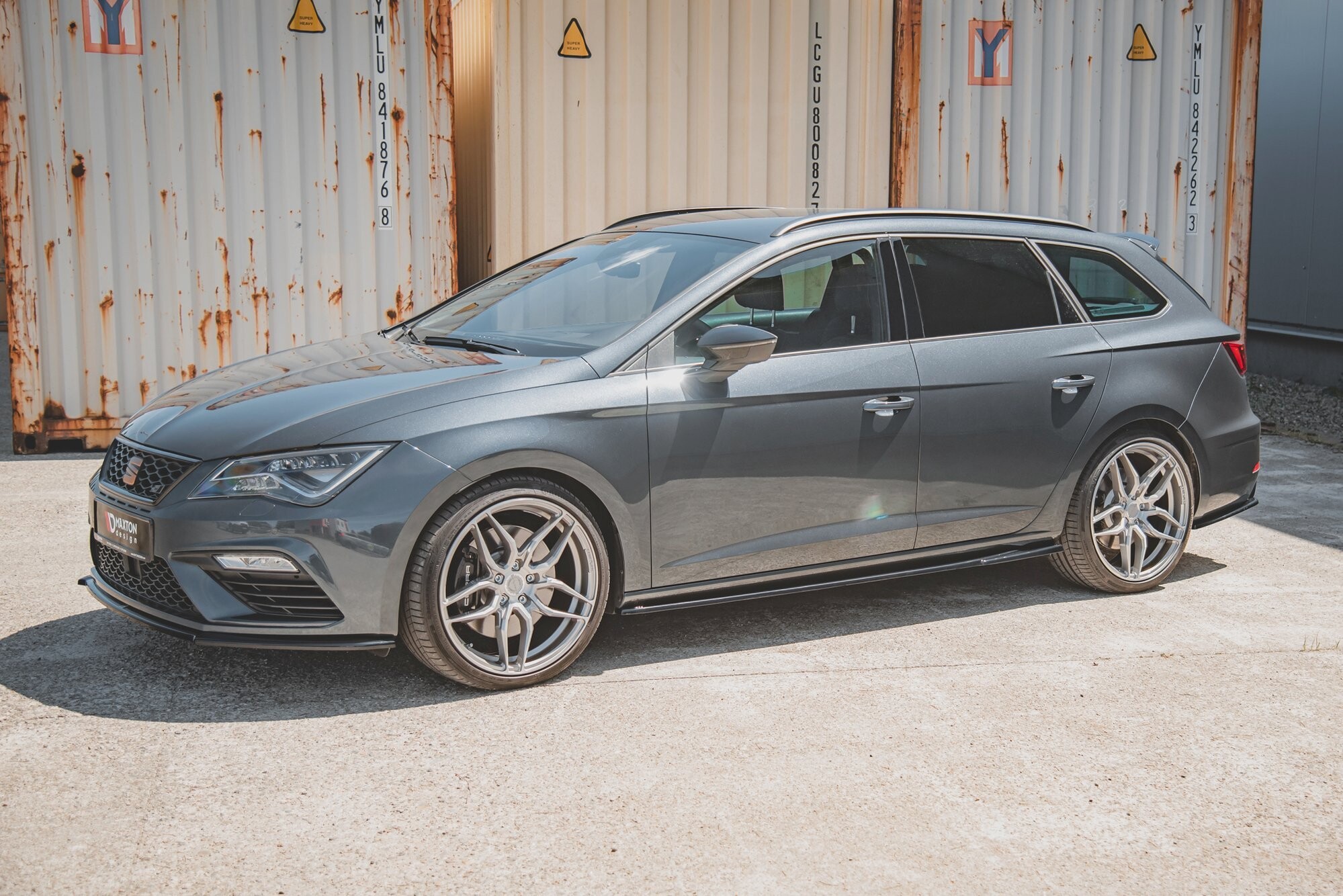 Maxton Design Seitenschweller Ansatz Cup Leisten V.5 für Seat Leon Mk3 Cupra/ FR Facelift schwarz Hochglanz Maxton Design Seitenschweller Ansatz Cup Leisten V.5 für Seat Leon Mk3 Cupra/ FR Facelift schwarz Hochglanz