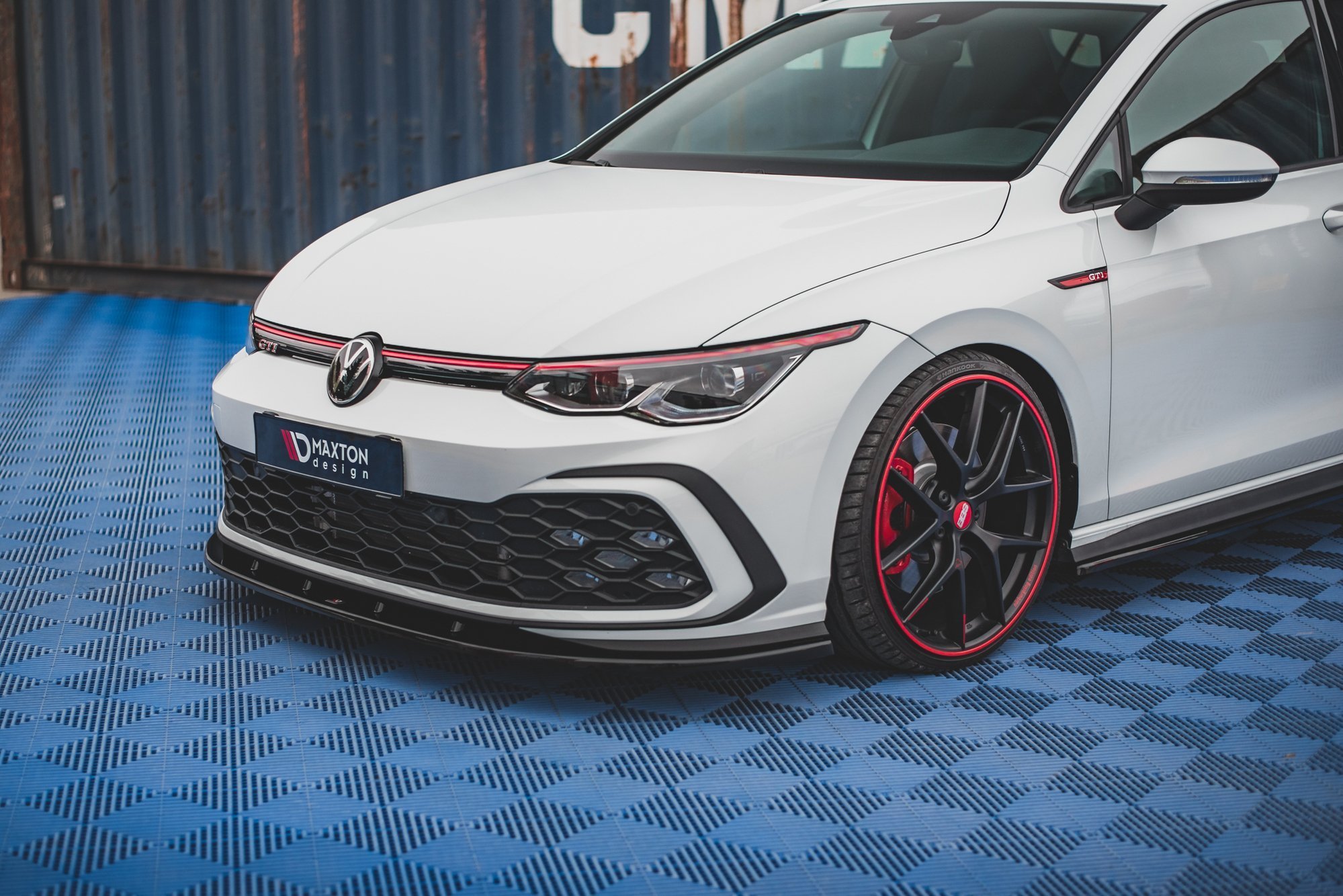 Maxton Design Front Ansatz für Volkswagen Golf 8 GTI schwarz Hochglanz Maxton Design Front Ansatz für Volkswagen Golf 8 GTI schwarz Hochglanz