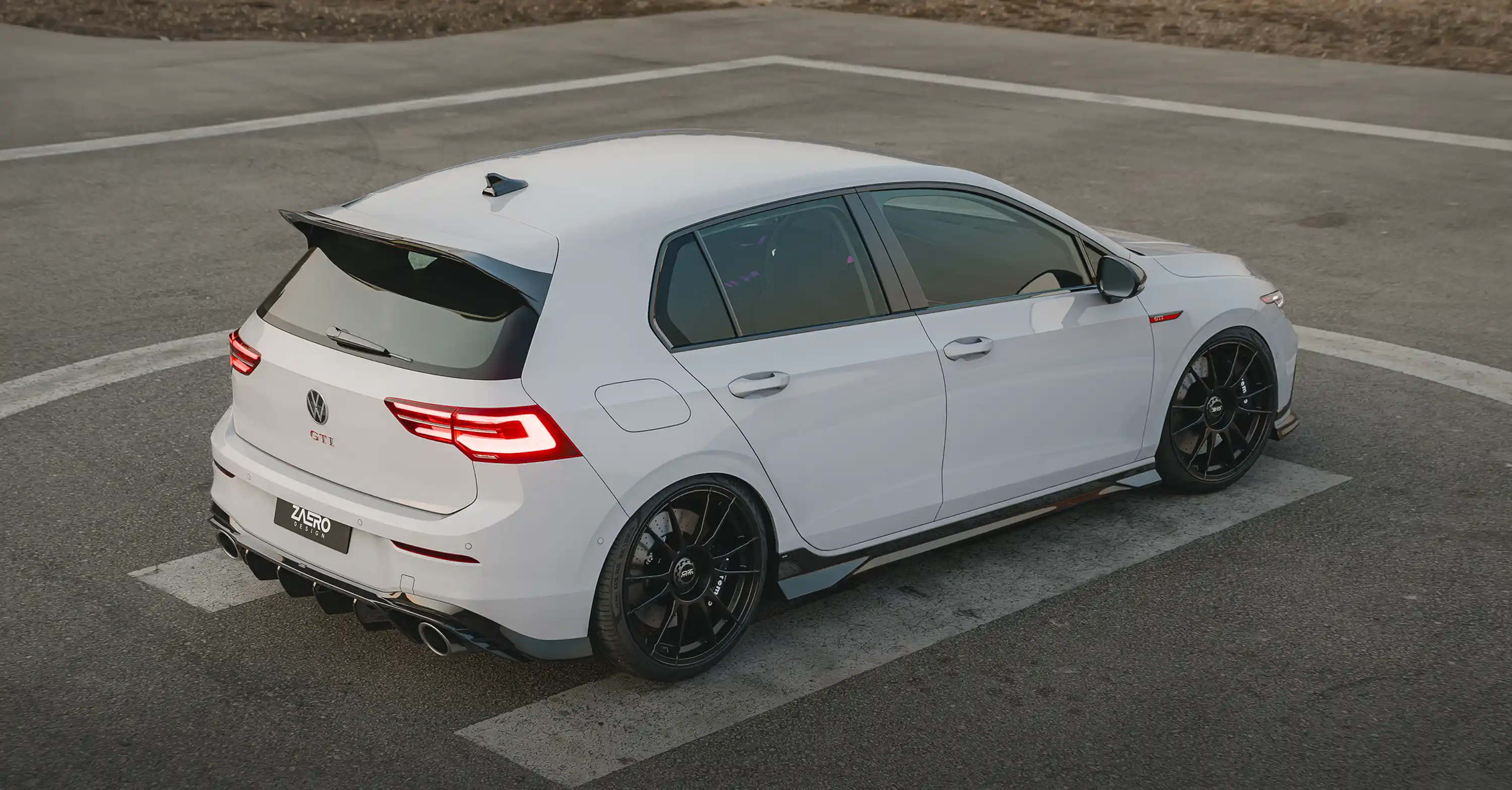 Zaero Design EVO-1 DIFFUSOR FÜR VW GOLF 8 GTI Clubsport