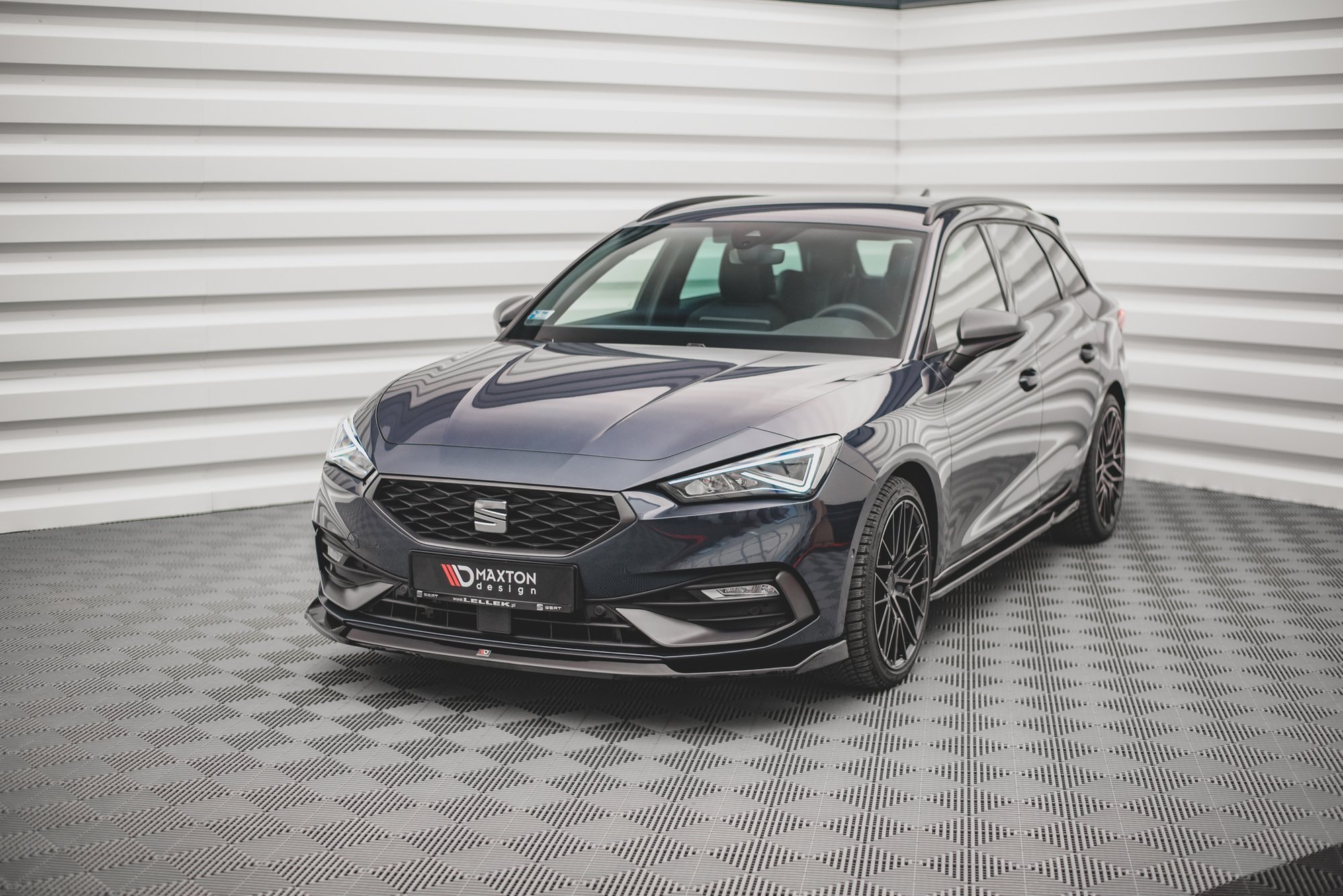 Maxton Design Front Ansatz V.3 für Seat Leon FR Mk4 schwarz Hochglanz Maxton Design Front Ansatz V.3 für Seat Leon FR Mk4 schwarz Hochglanz
