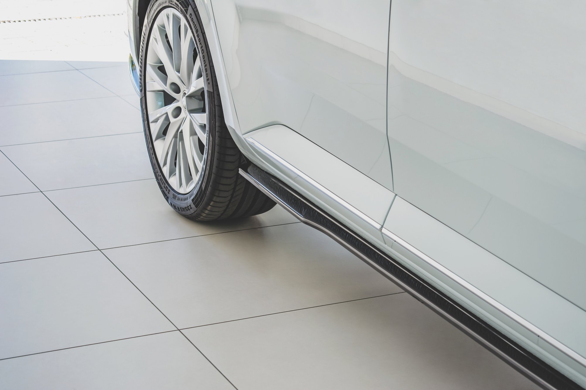 Maxton Design Seitenschweller Ansatz für Skoda Superb Mk3 FL schwarz Hochglanz Maxton Design Seitenschweller Ansatz für Skoda Superb Mk3 FL schwarz Hochglanz