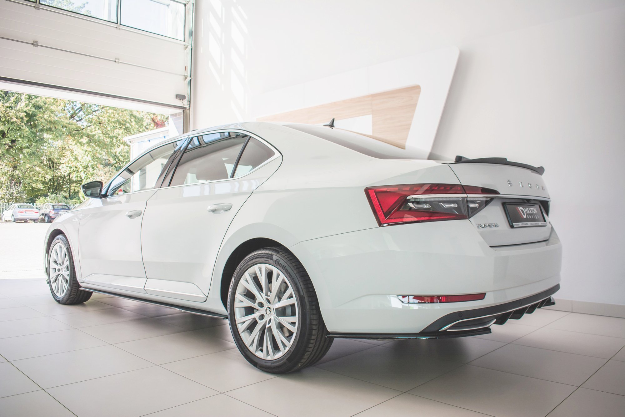 Maxton Design Seitenschweller Ansatz für Skoda Superb Mk3 FL schwarz Hochglanz Maxton Design Seitenschweller Ansatz für Skoda Superb Mk3 FL schwarz Hochglanz