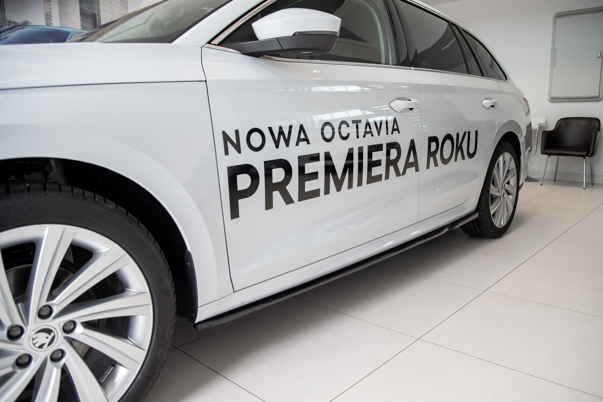 Maxton Design Seitenschweller Ansatz für V.2 für Skoda Octavia Mk4  schwarz Hochglanz