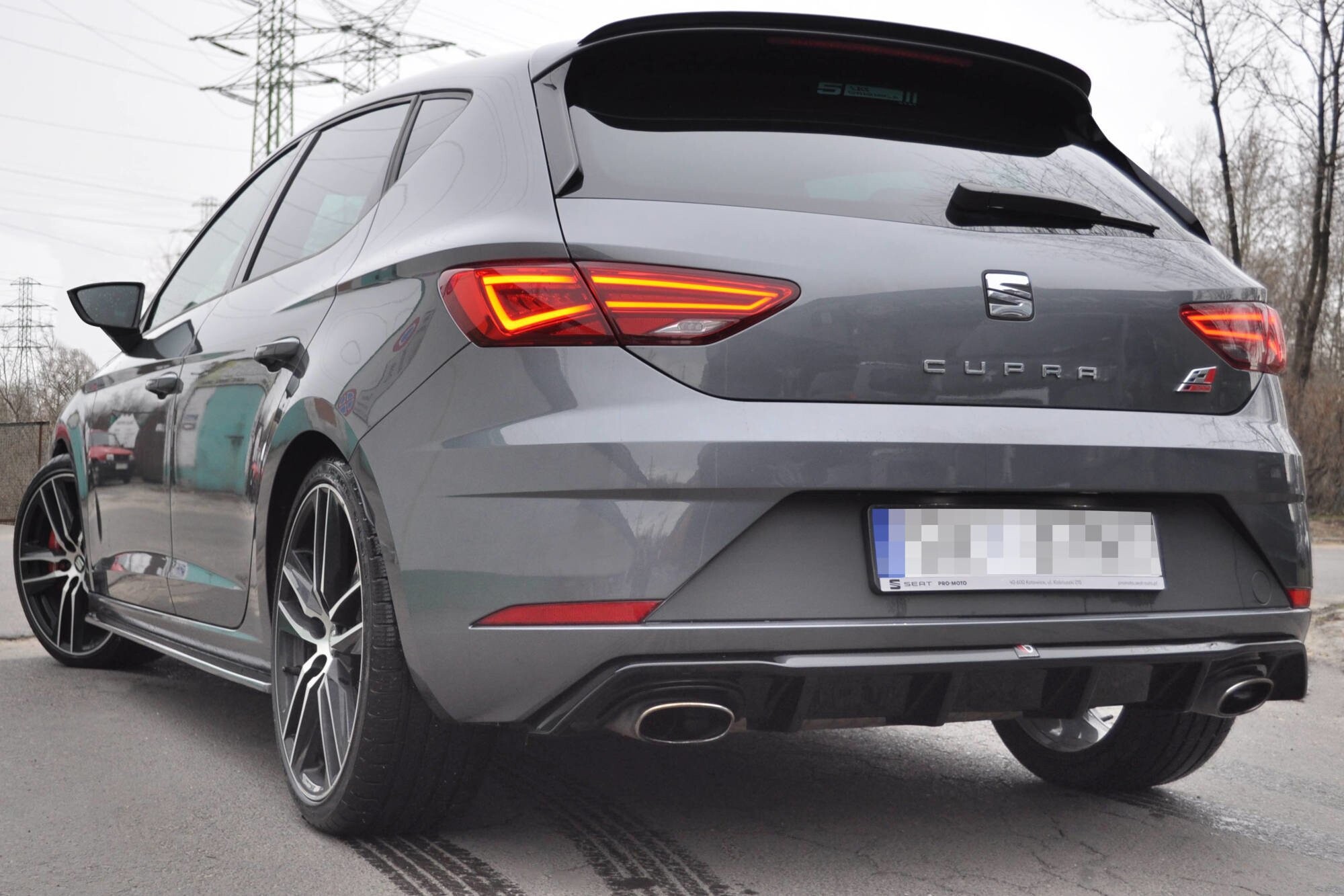 Maxton Design Heck Ansatz Diffusor für SEAT LEON MK3 CUPRA FACELIFT schwarz Hochglanz Maxton Design Heck Ansatz Diffusor für SEAT LEON MK3 CUPRA FACELIFT schwarz Hochglanz
