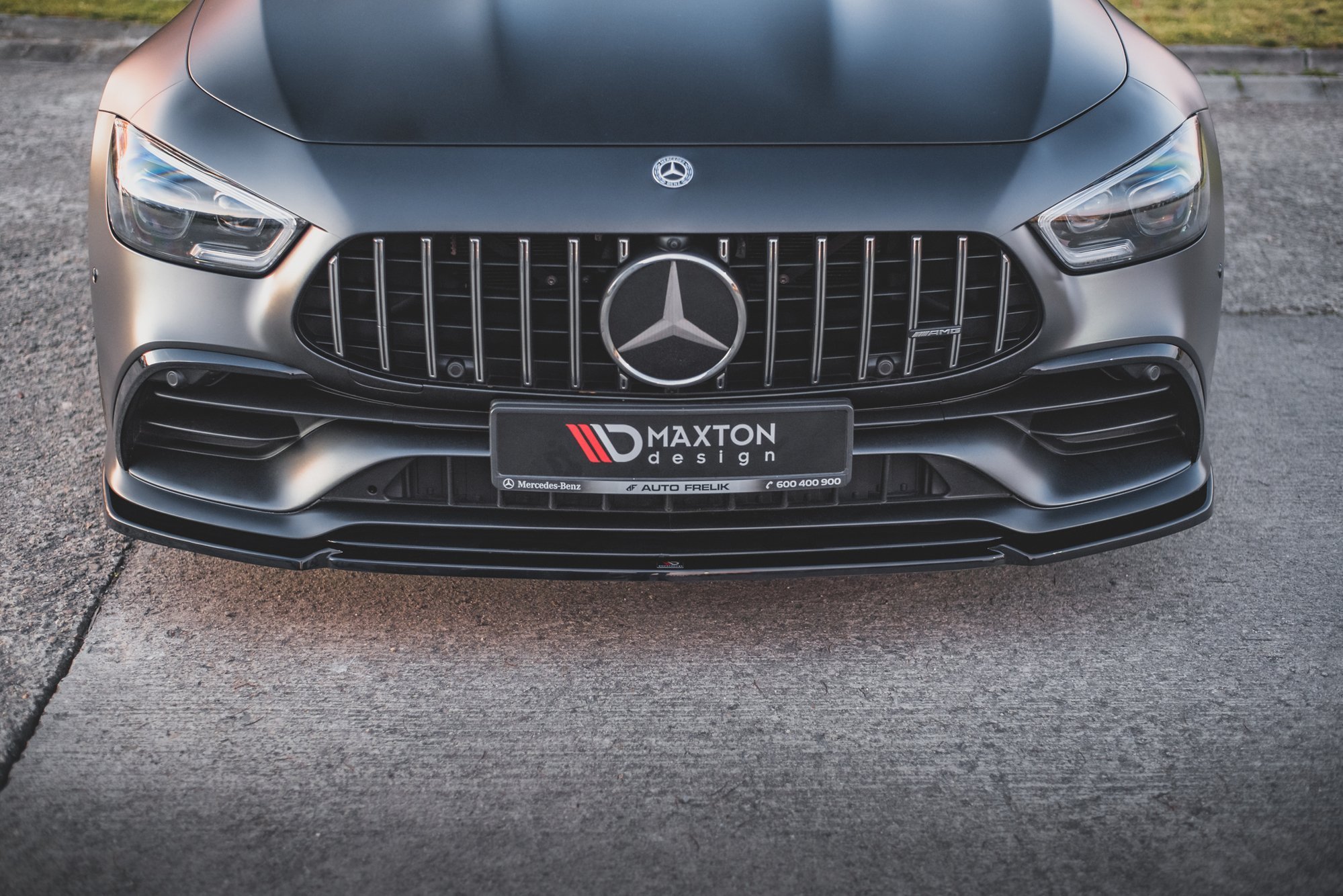 Maxton Design Front Ansatz V.2 für Mercedes-AMG GT 53 4-Door Coupe schwarz Hochglanz Maxton Design Front Ansatz V.2 für Mercedes-AMG GT 53 4-Door Coupe schwarz Hochglanz