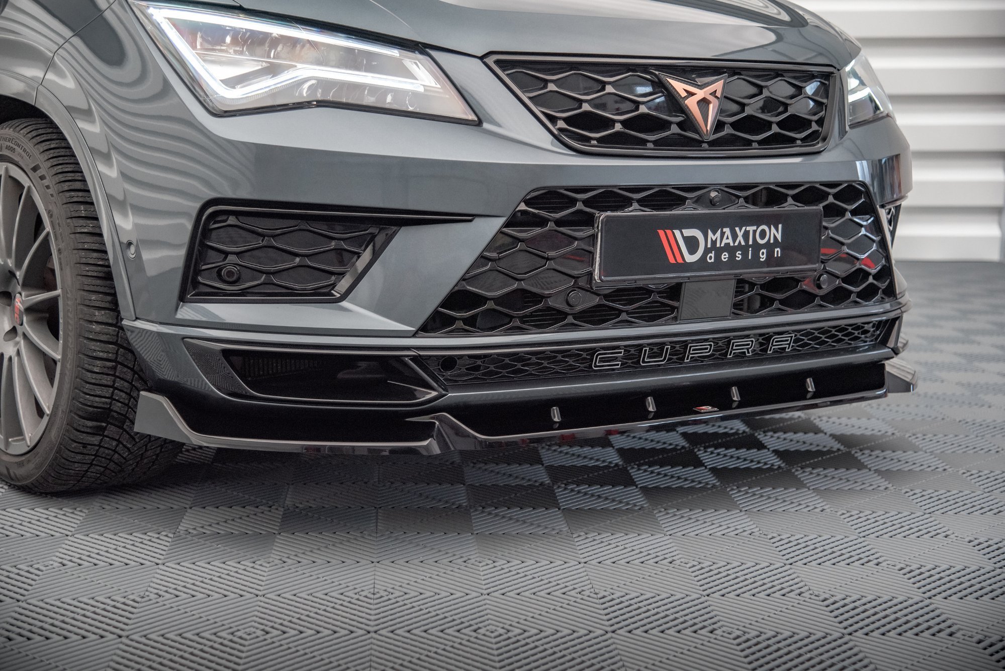Maxton Design Front Ansatz V.1 für Cupra Ateca schwarz Hochglanz Maxton Design Front Ansatz V.1 für Cupra Ateca schwarz Hochglanz