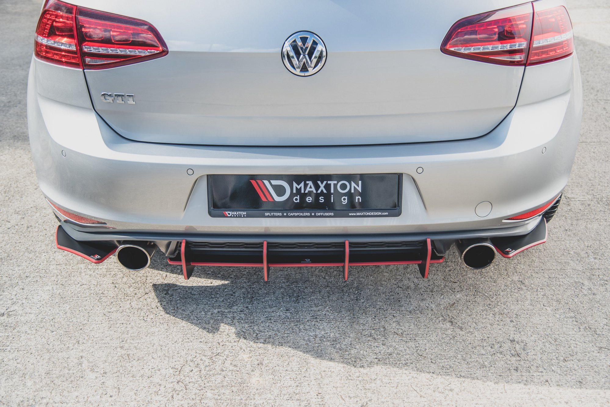 Maxton Design Robuste Racing Heck Ansatz Flaps Diffusor für L + R V.2 VW Golf 7 GTI