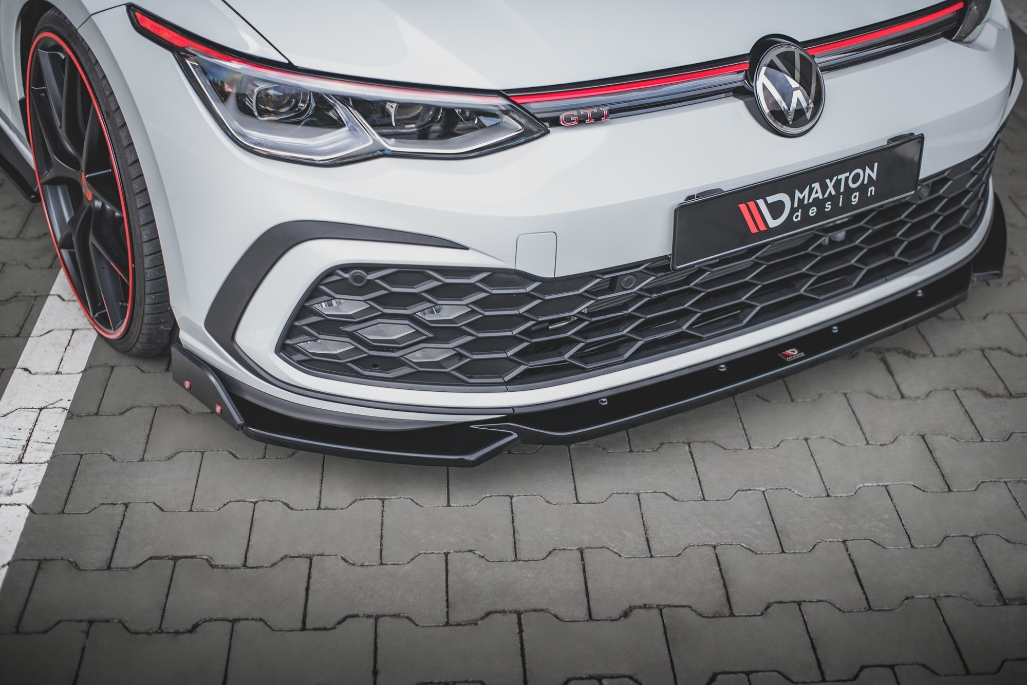 Maxton Design Front Ansatz V.2 +Flaps für Volkswagen Golf 8 GTI Maxton Design Front Ansatz V.2 +Flaps für Volkswagen Golf 8 GTI