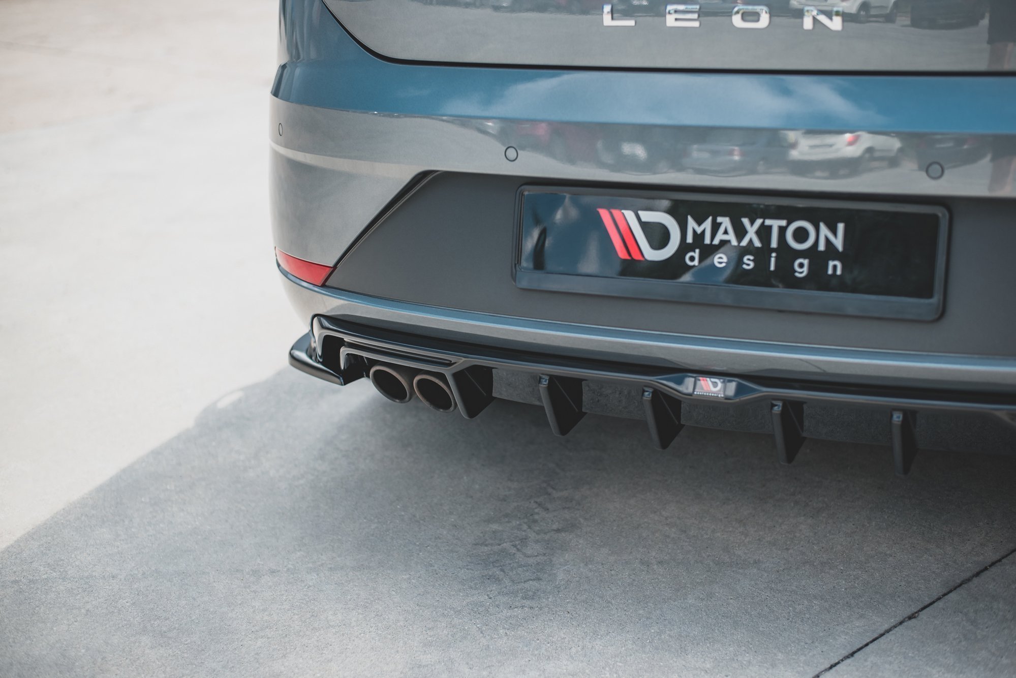 Maxton Design Diffusor Heck Ansatz für SEAT Leon Mk3 FR Facelift schwarz Hochglanz Maxton Design Diffusor Heck Ansatz für SEAT Leon Mk3 FR Facelift schwarz Hochglanz