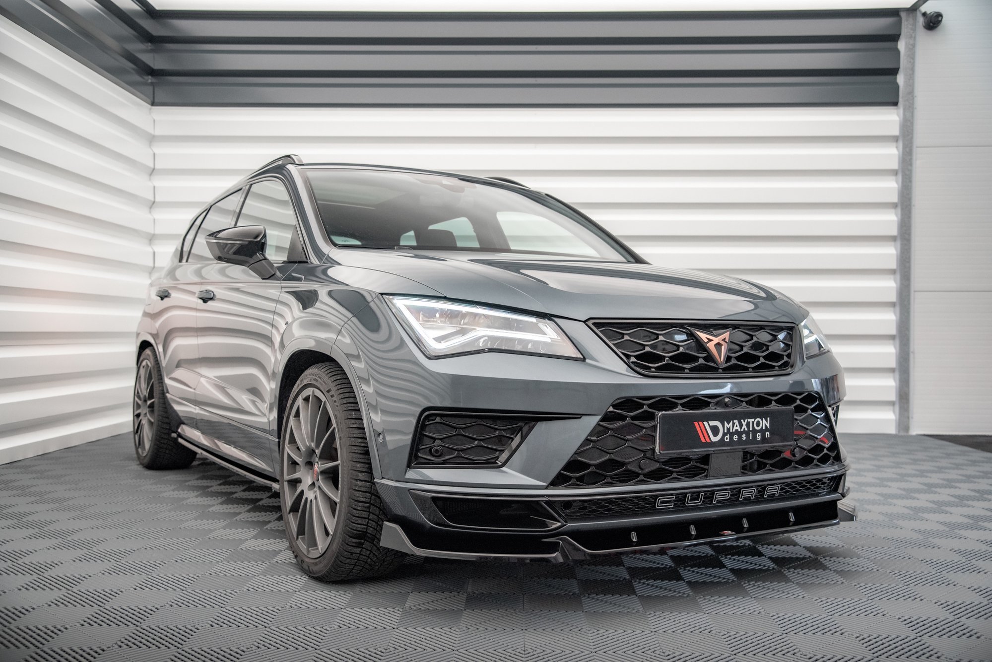 Maxton Design Front Ansatz V.1 für Cupra Ateca schwarz Hochglanz Maxton Design Front Ansatz V.1 für Cupra Ateca schwarz Hochglanz