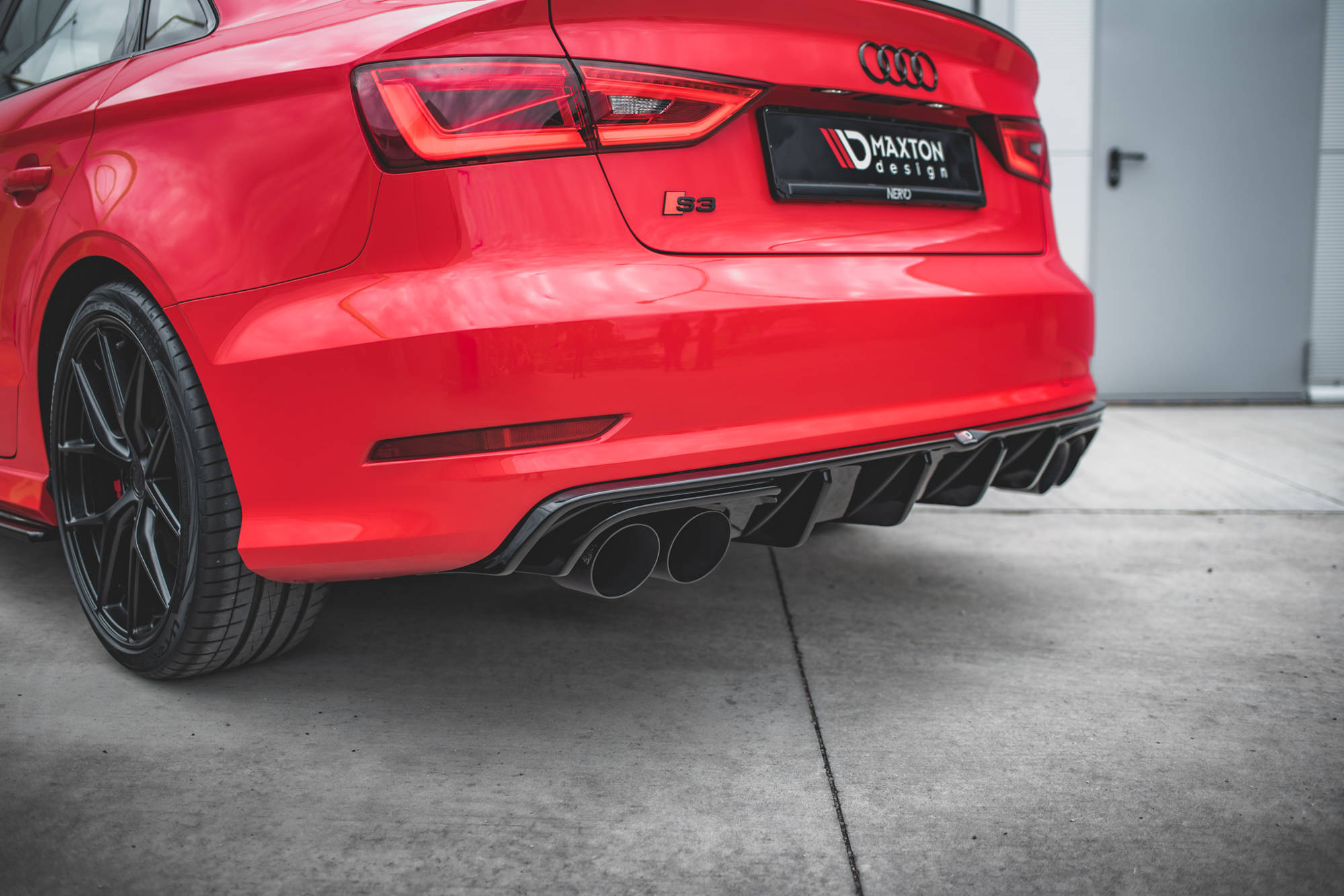 Maxton Design Diffusor Heck Ansatz für Audi S3 Limousine 8V schwarz Hochglanz Maxton Design Diffusor Heck Ansatz für Audi S3 Limousine 8V schwarz Hochglanz