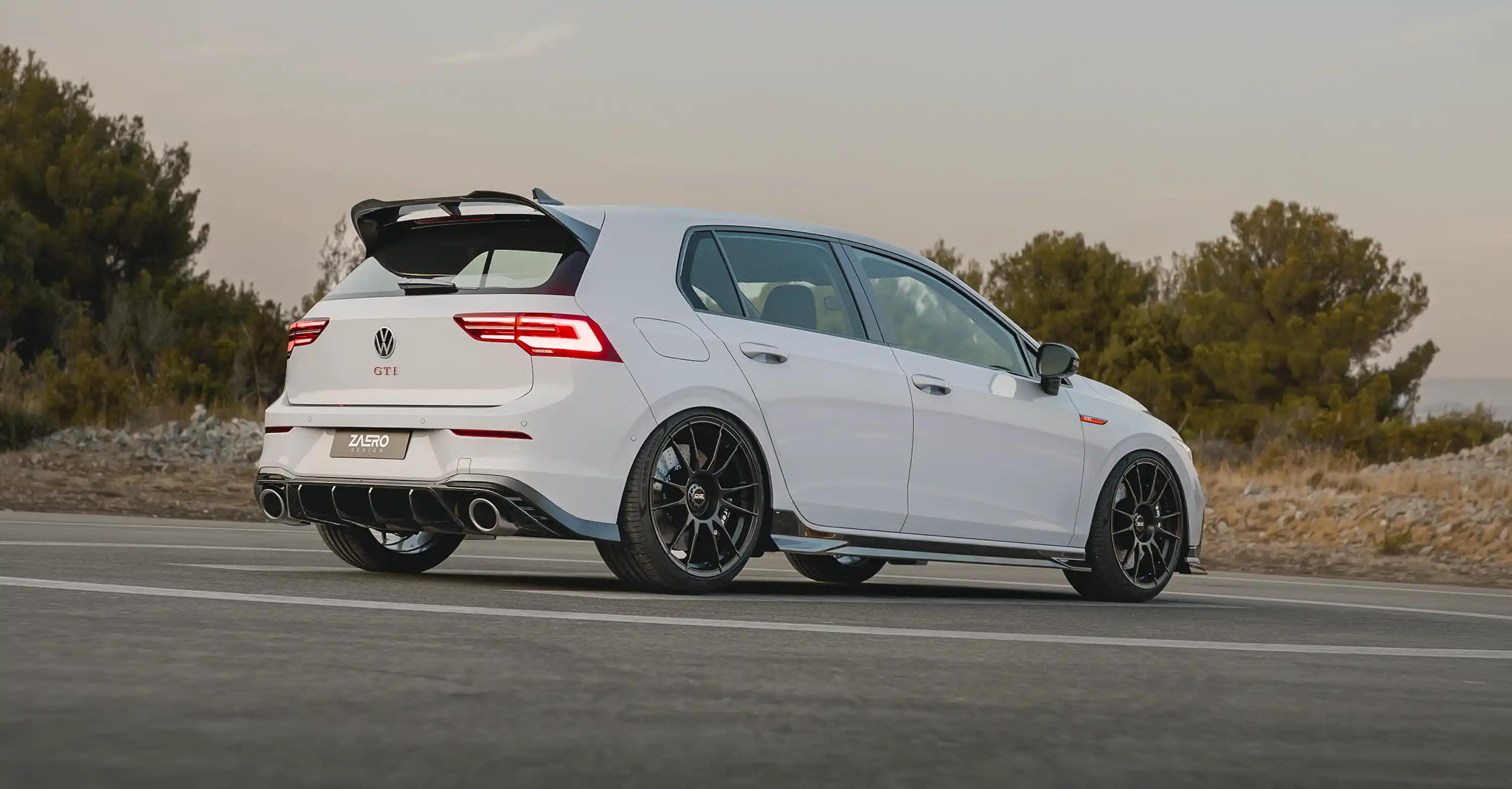 Zaero Design EVO-1 DIFFUSOR FÜR VW GOLF 8 GTI Clubsport