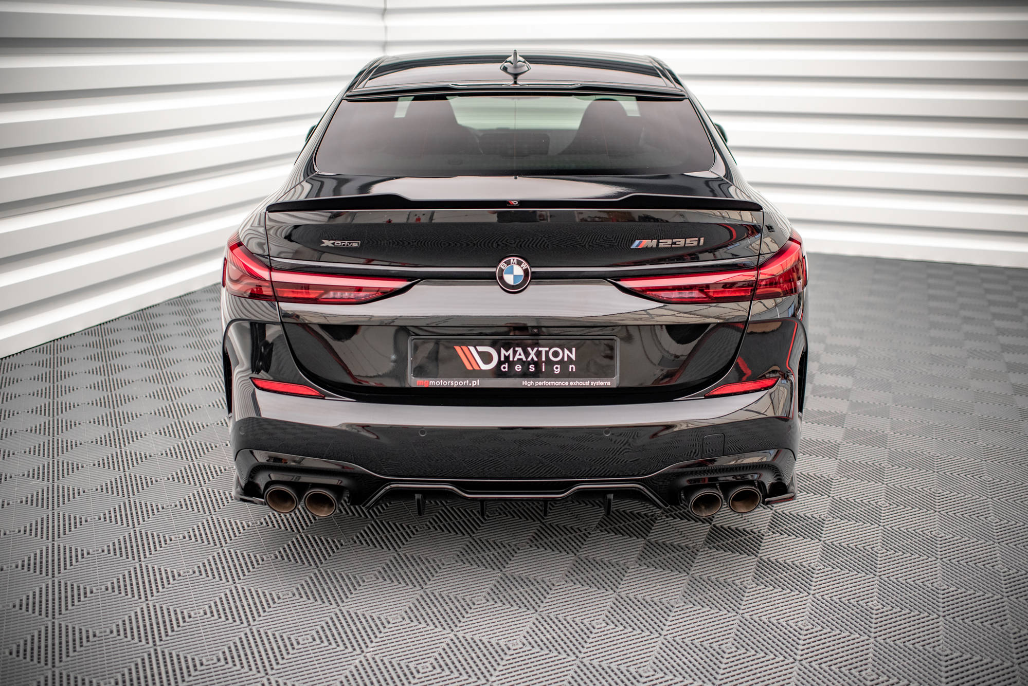 Maxton Design Diffusor Heck Ansatz für BMW M235i Gran Coupe F44 schwarz Hochglanz Maxton Design Diffusor Heck Ansatz für BMW M235i Gran Coupe F44 schwarz Hochglanz