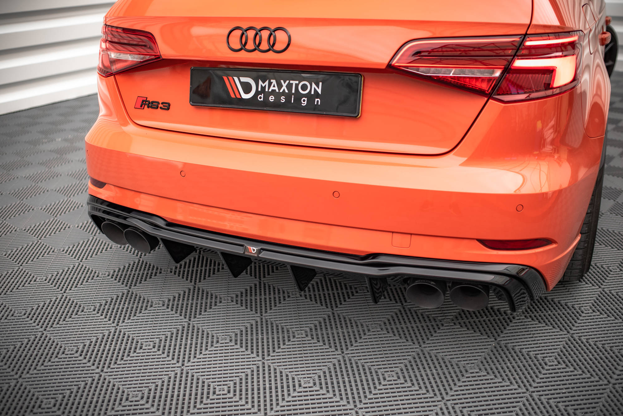 Maxton Design Heck Ansatz Diffusor V.2 für Audi RS3 8V Facelift schwarz Maxton Design Heck Ansatz Diffusor V.2 für Audi RS3 8V Facelift schwarz