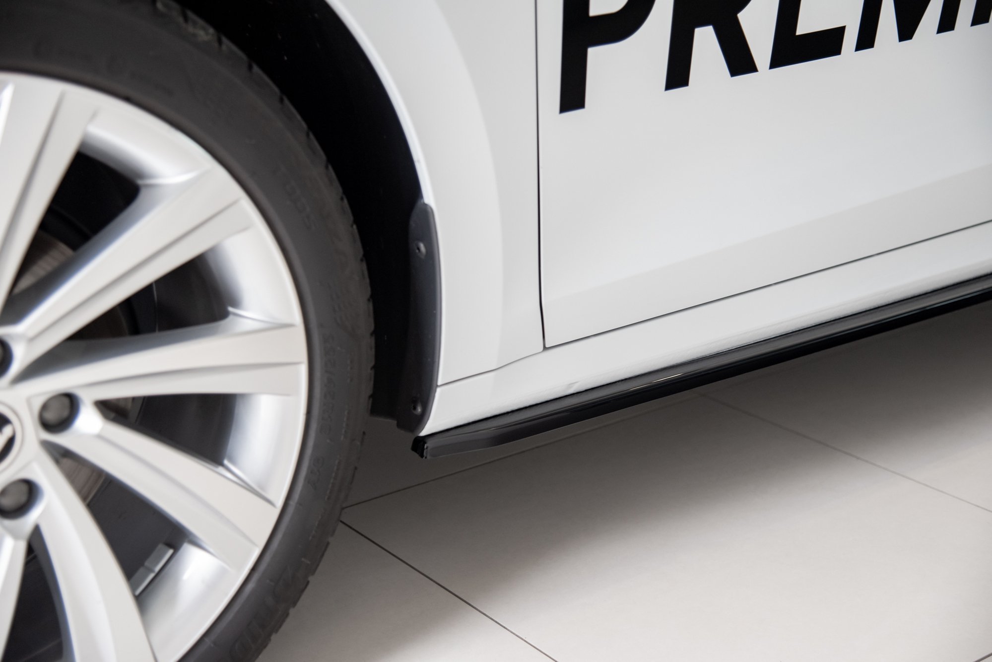 Maxton Design Seitenschweller Ansatz für V.2 für Skoda Octavia Mk4  schwarz Hochglanz